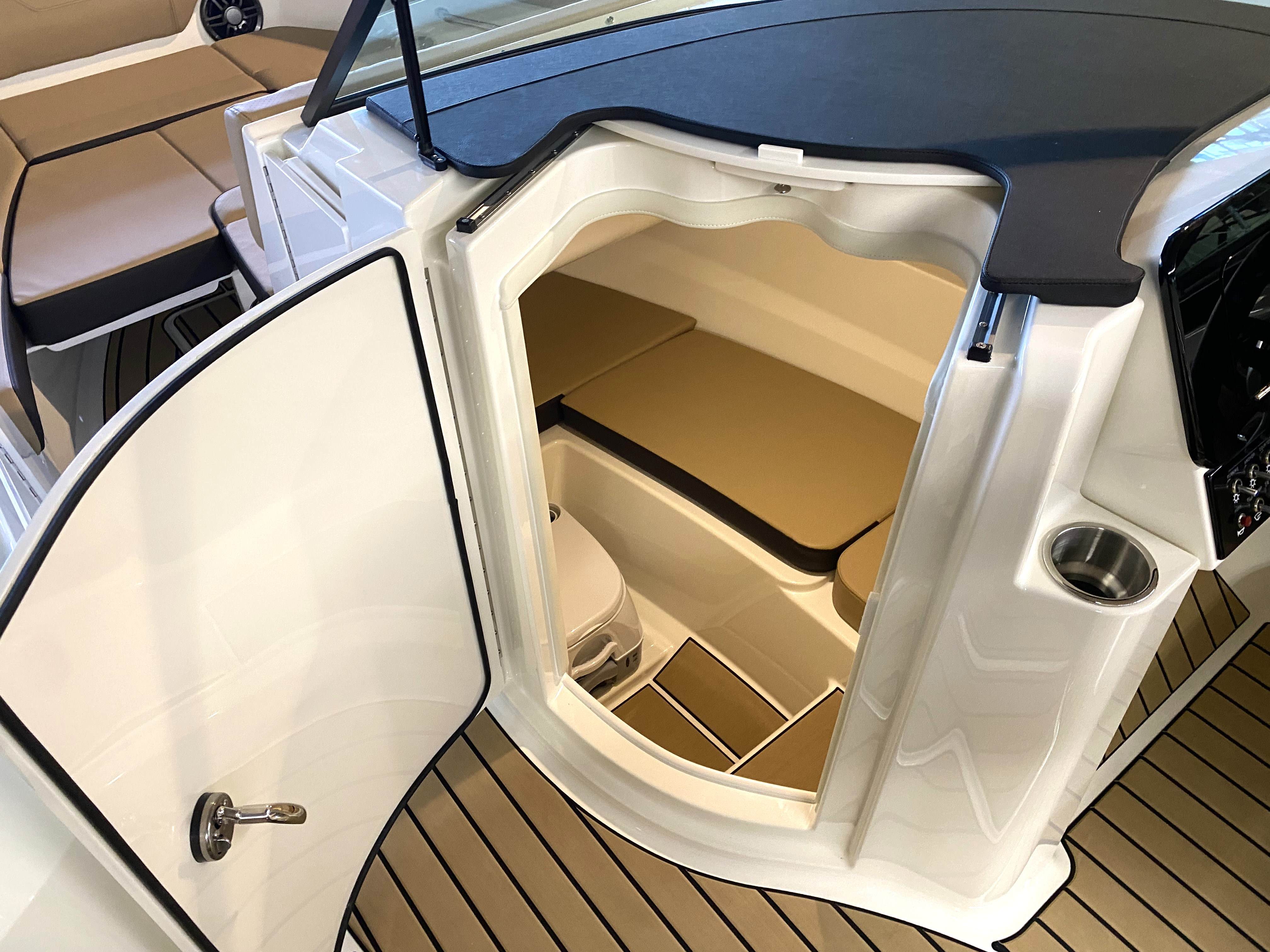 sea-ray-gruehn-modell-2026-230-sdxe-fusion