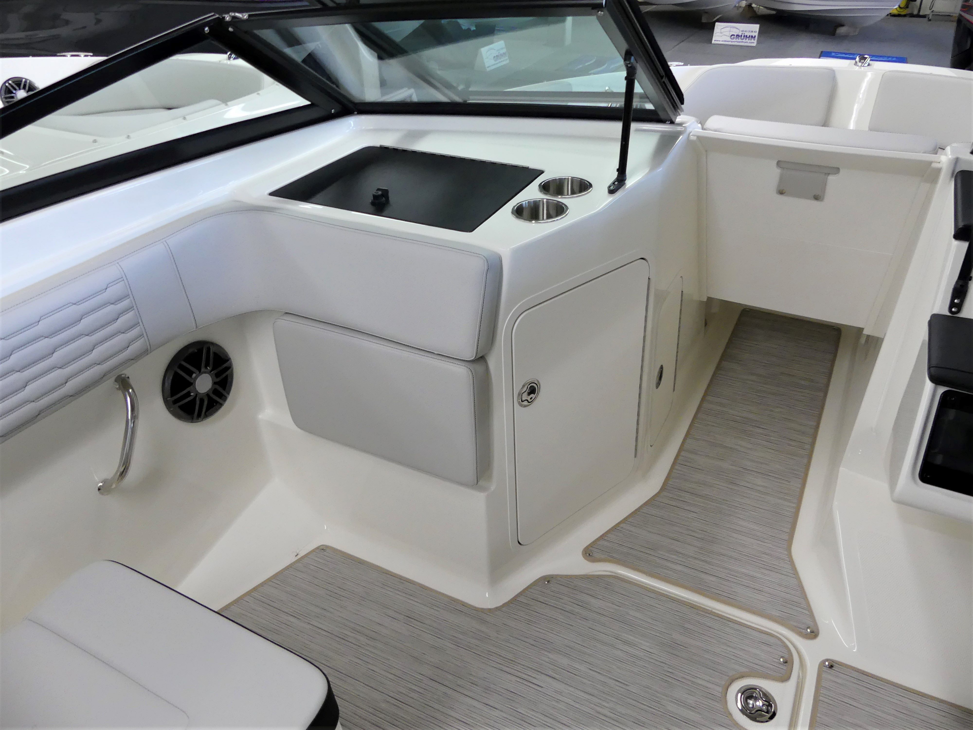sea-ray-210-spxe-sportboot-koblenz-boote-gruehn