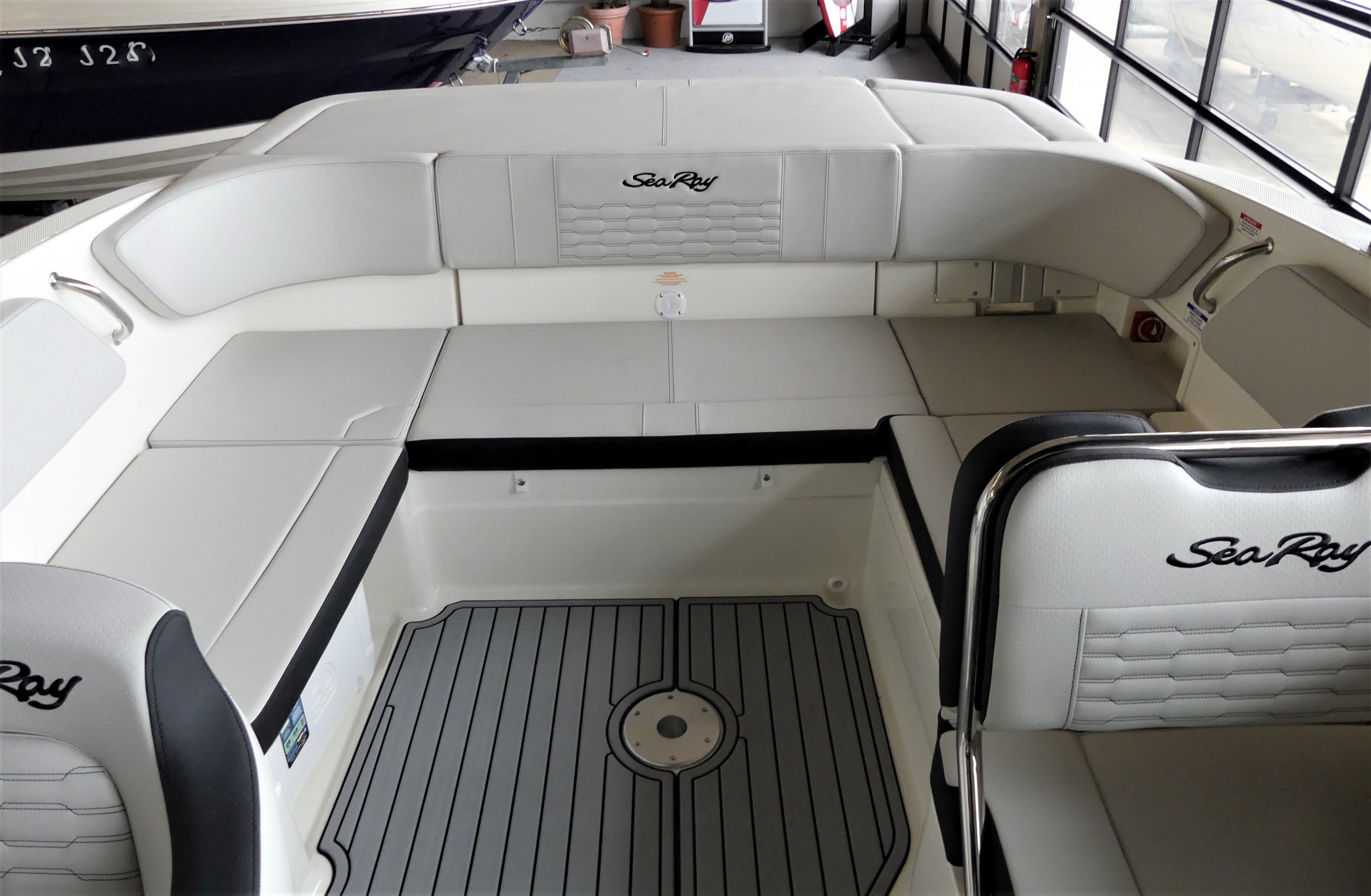 sea-ray-210-spxe