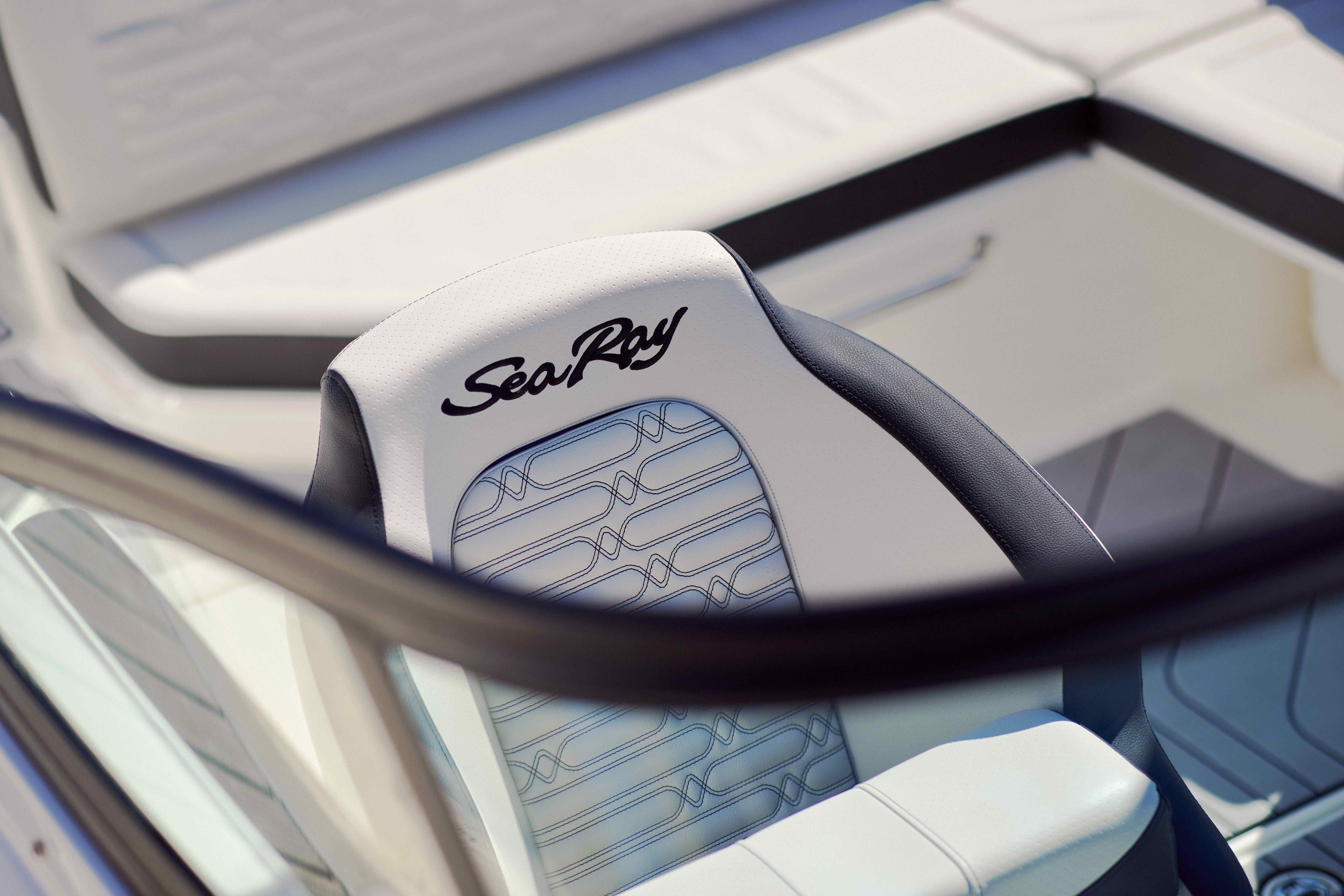 sea-ray-210-spoe-boote-gruehn-koblenz