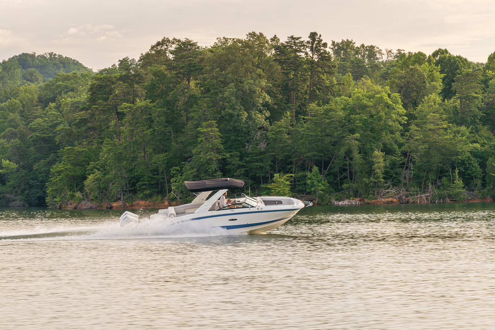 sea-ray-290-sundeck-sportboot