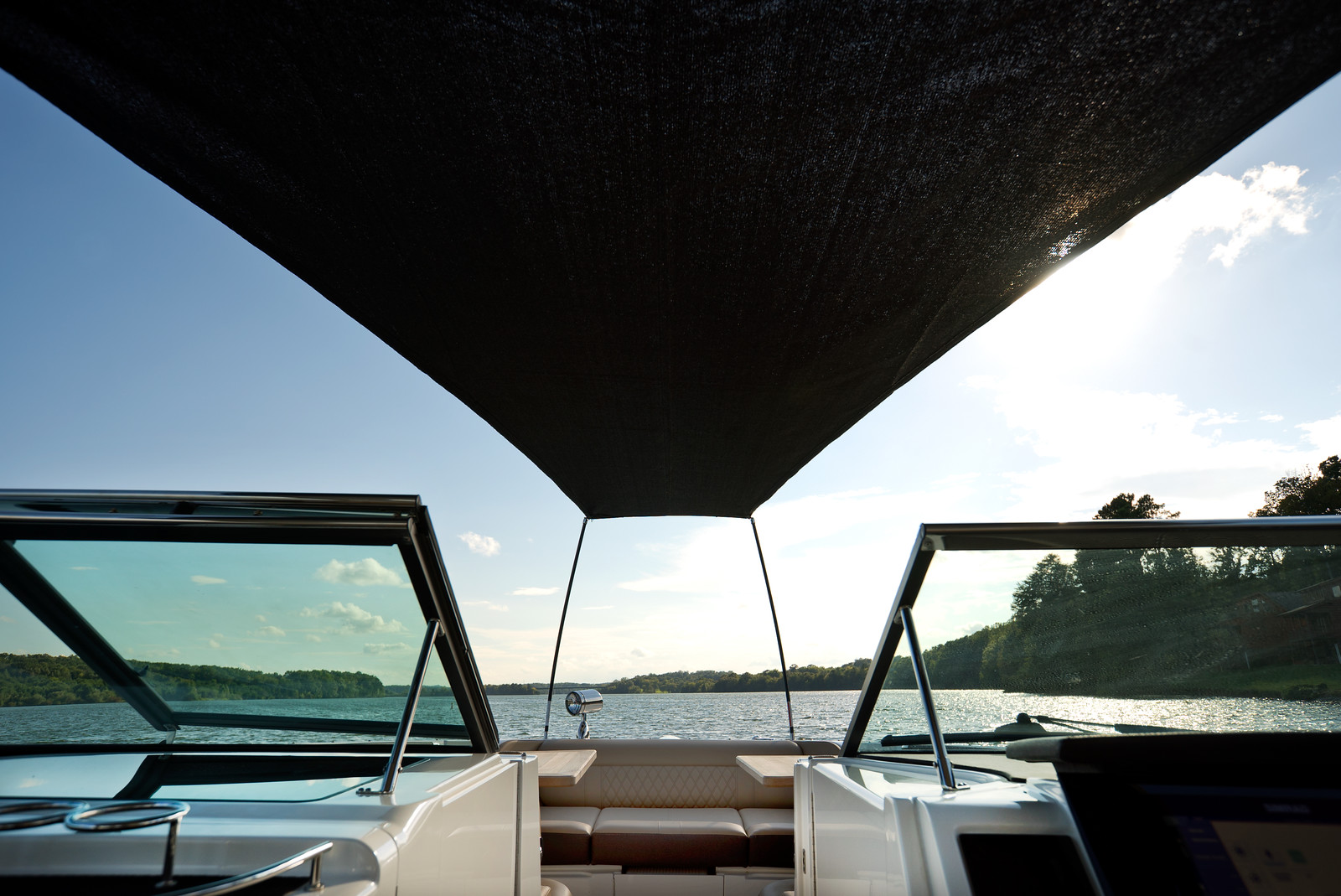 sea-ray-350-sxo-outboard-sonnendeck-kaufen