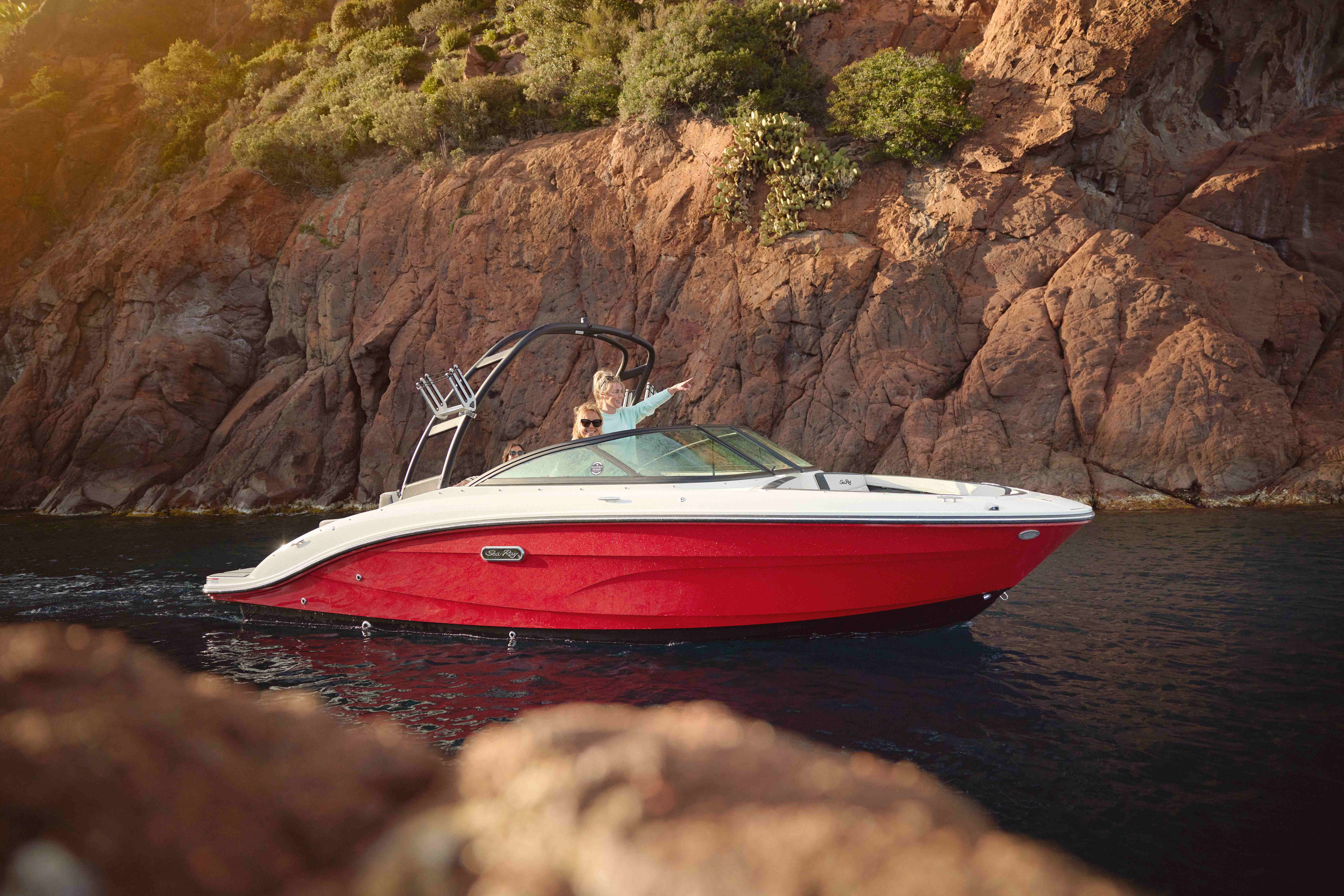 Sea Ray 210 SPXE Titelbild