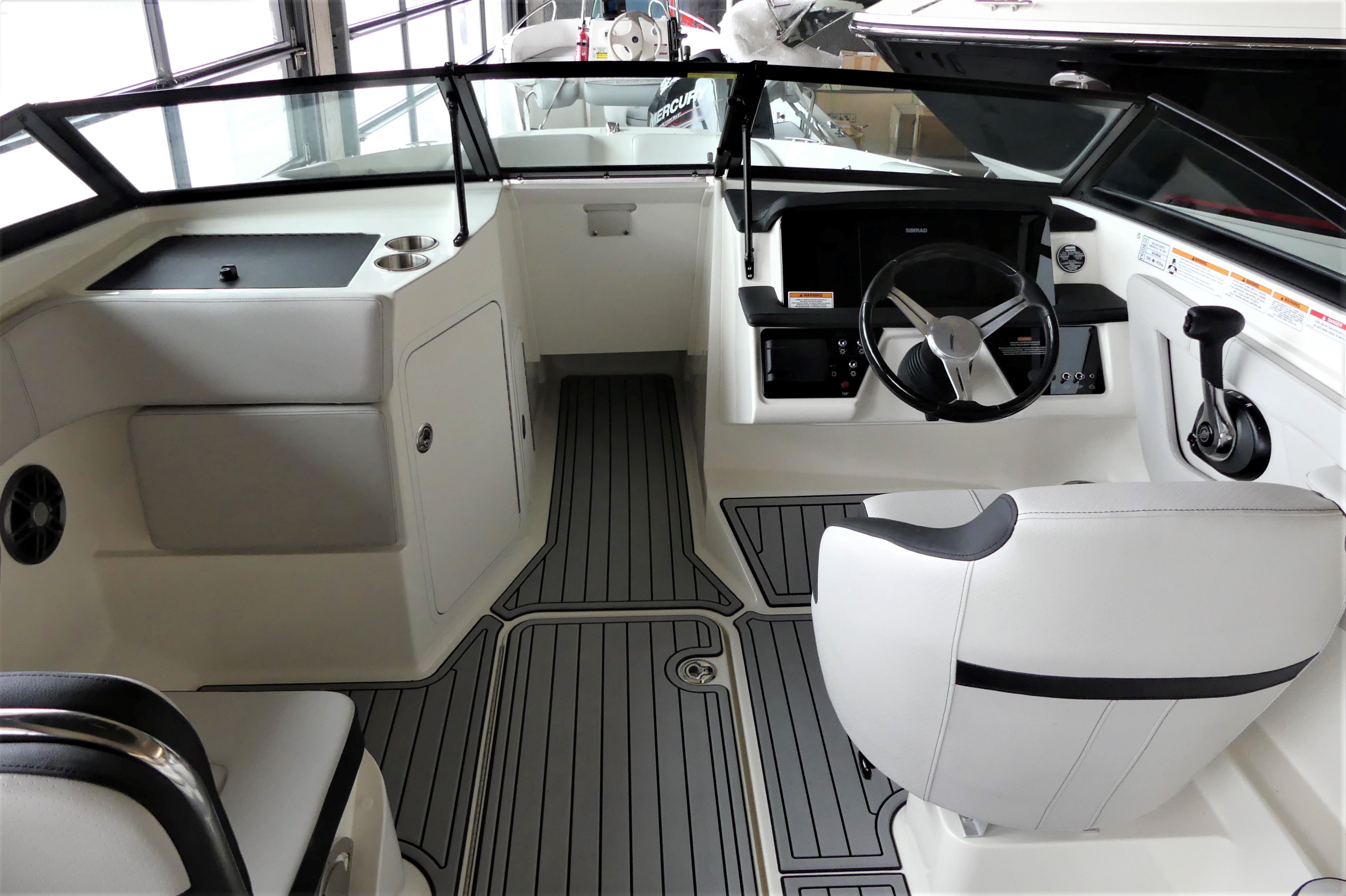 sea-ray-210-spxe-neuboot-motorboot-koblenz-an-der-mosel-boote-gruehn