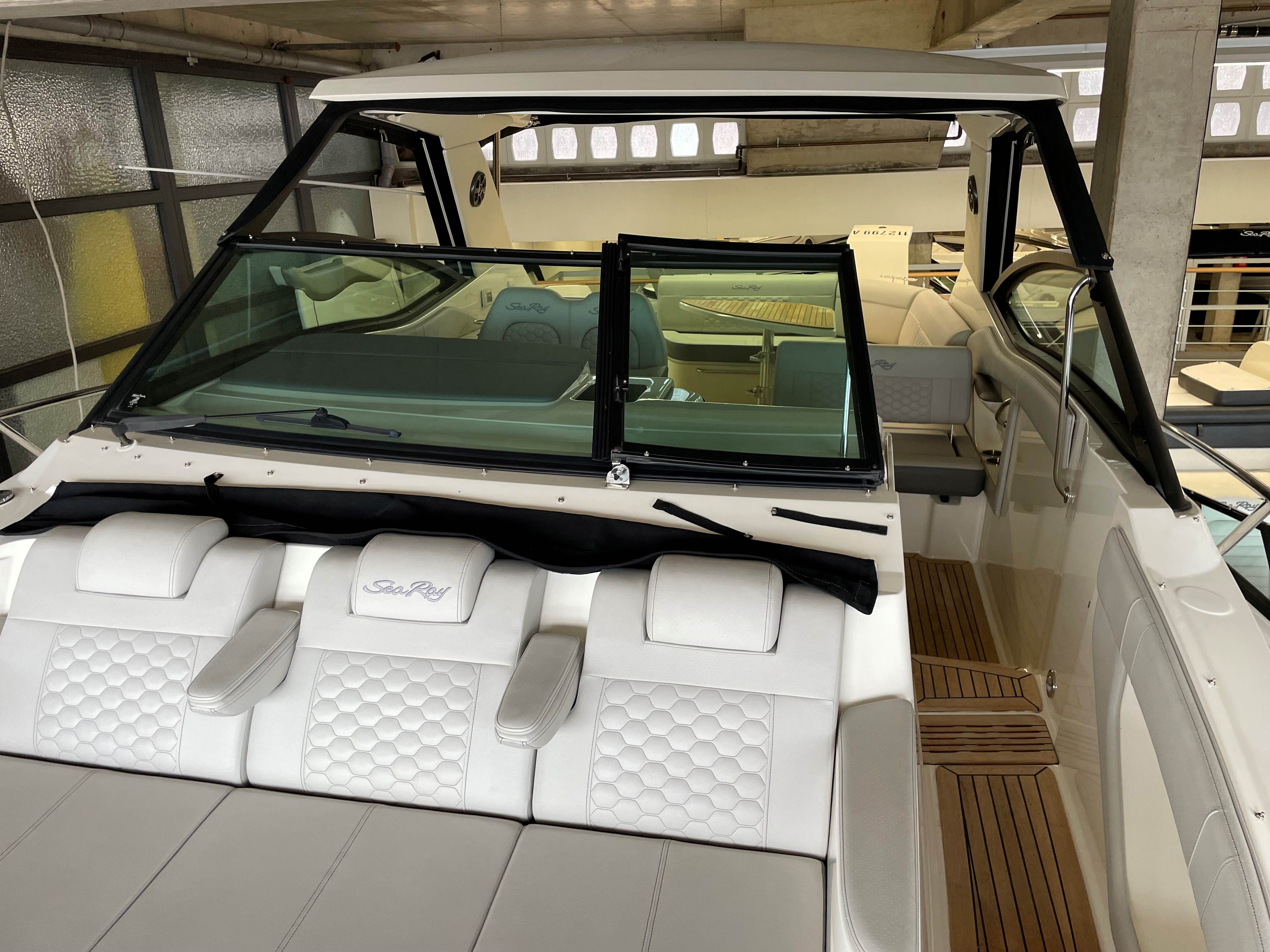 sea-ray-sundancer-kabinenbot-mercruiser-dieselmotorisierung