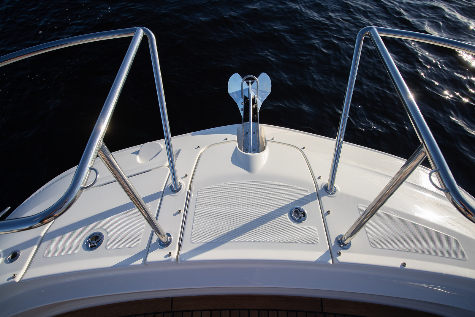 sea-ray-320-sundancer-anker-kajuetboot