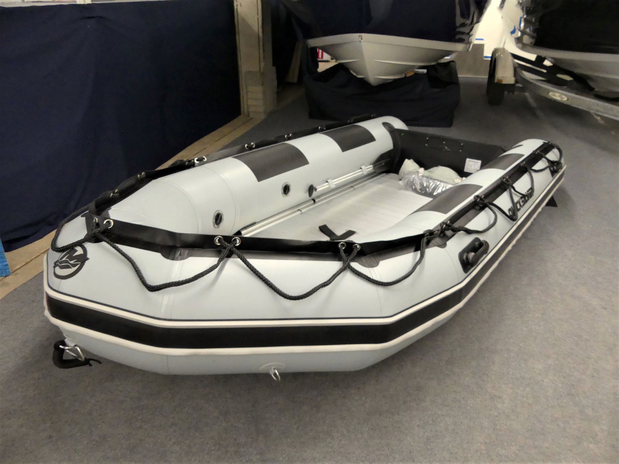quicksilver-365-heavy-duty-schlauchboot