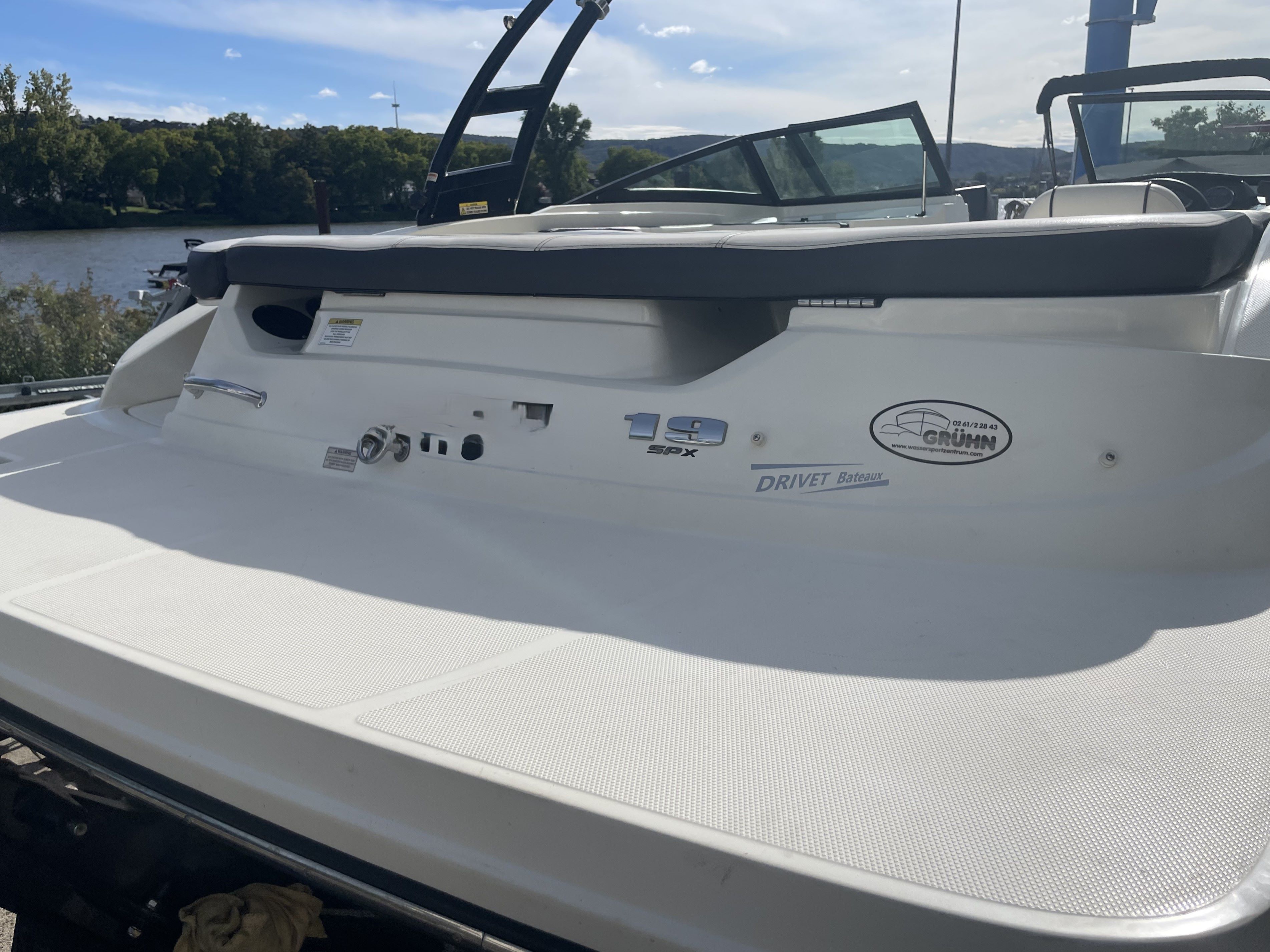 sea-ray-190-spxe-groáe-badplattform-koblenz