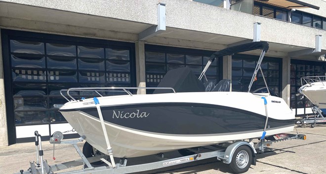 Quicksilver 555 Activ Open