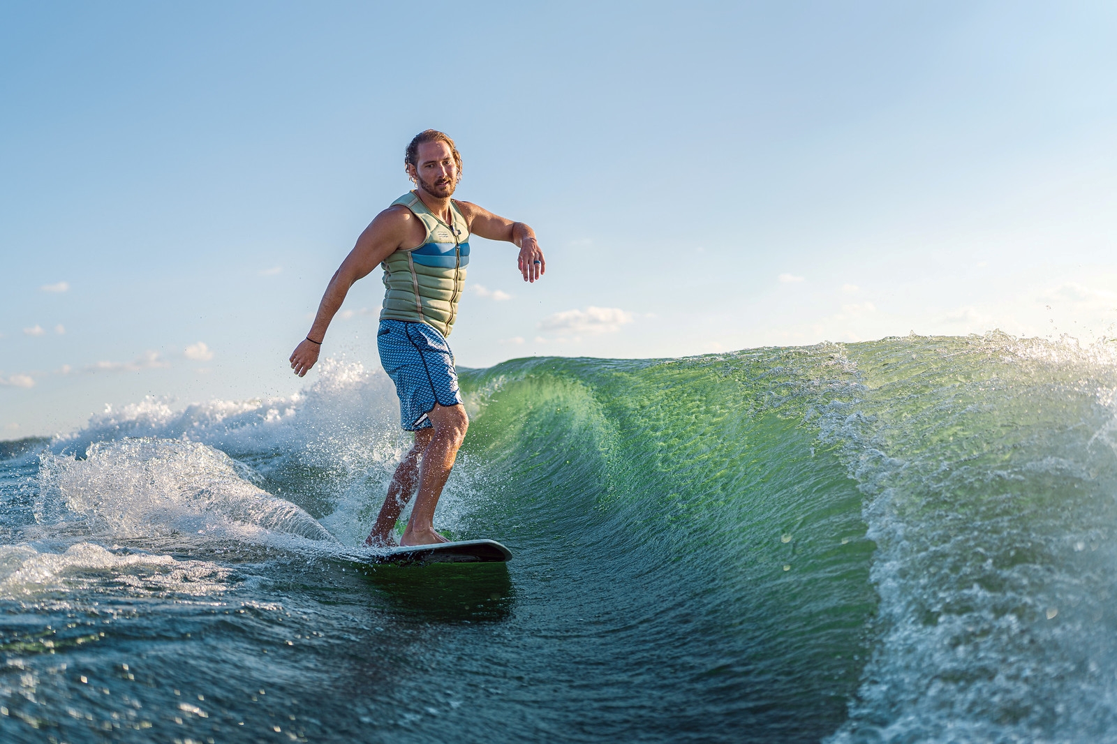 sea-ray-surf-250-gruehn-koblenz-wakbord