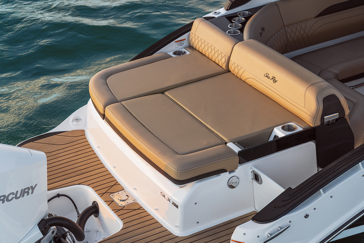 sea-ray-260-outboard-auáenborder