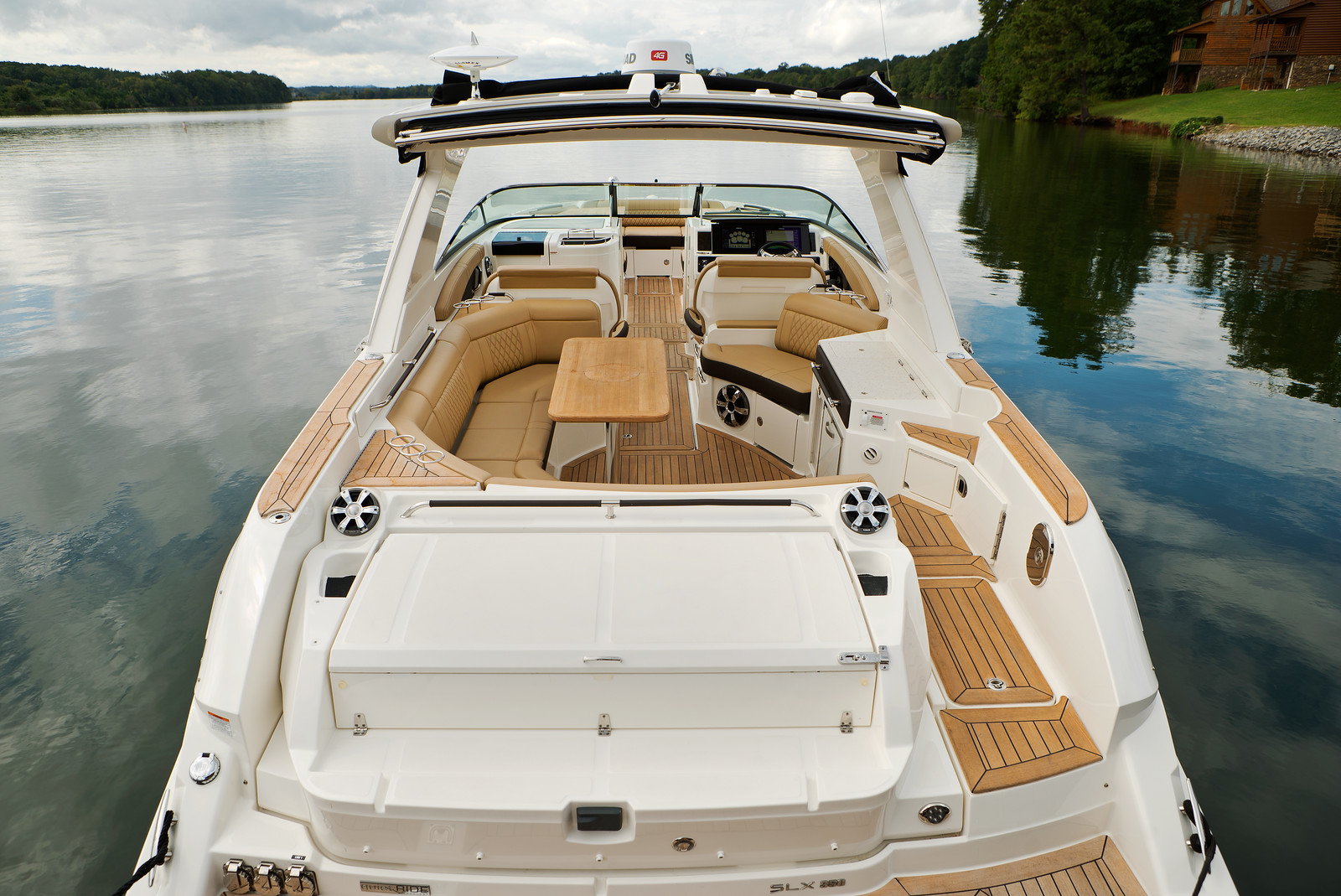 sea-ray-350-sxo-outboard-cockpit-motorboot-kaufen
