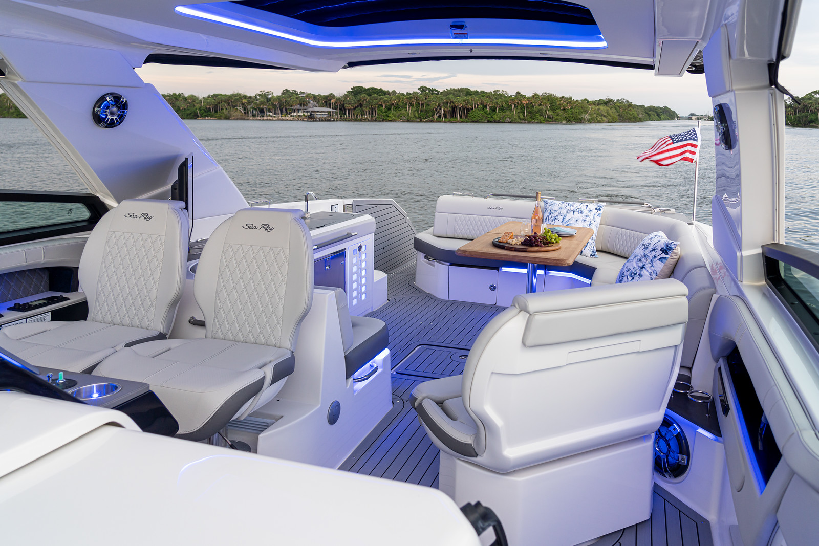 sea-ray-400-slx-cockpit-auáenbeleuchtung