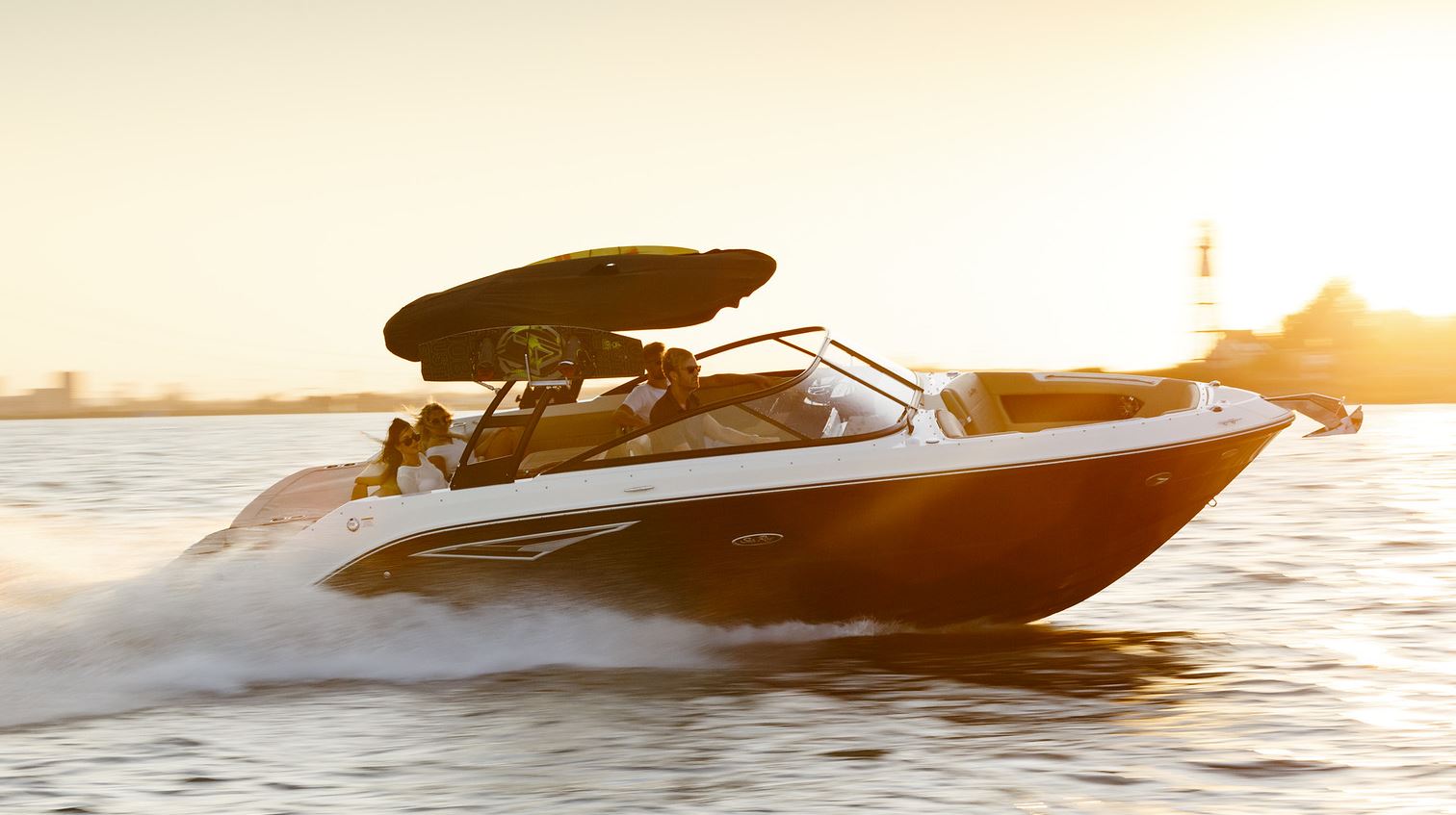 Sea Ray 250 SLXE Titelbild