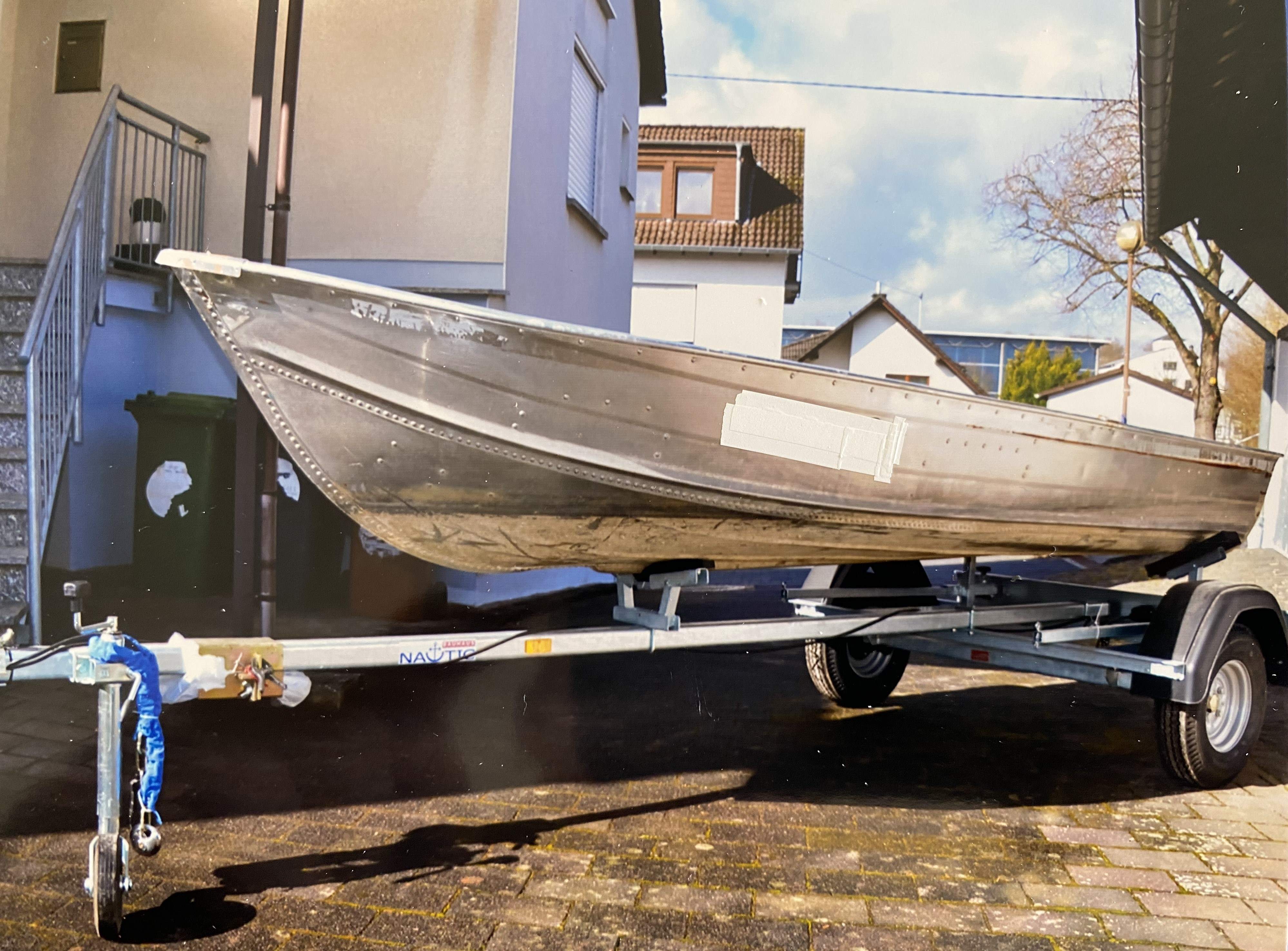 marine-12-m-allu-boot-alluboot-angelboot-gruehn-wassersportzentrum-koblenz