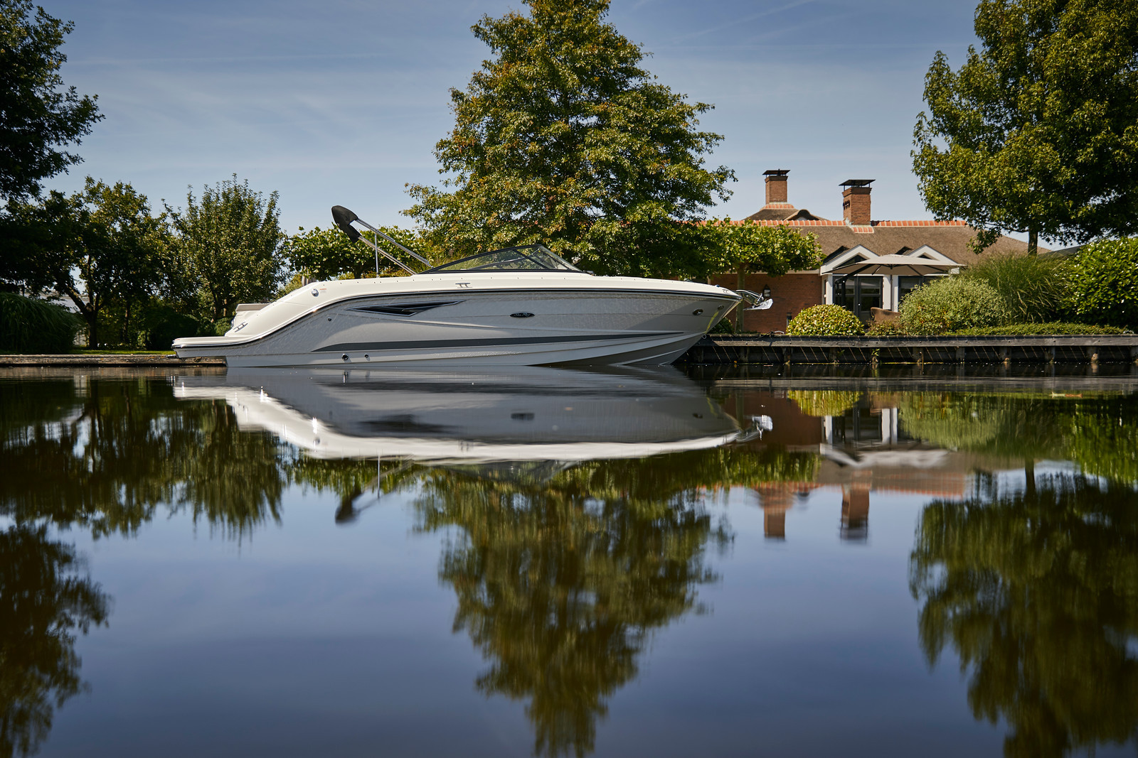 sea-ray-250slxe-grau-kaufen