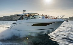 searay-320-sportboot-bowirder