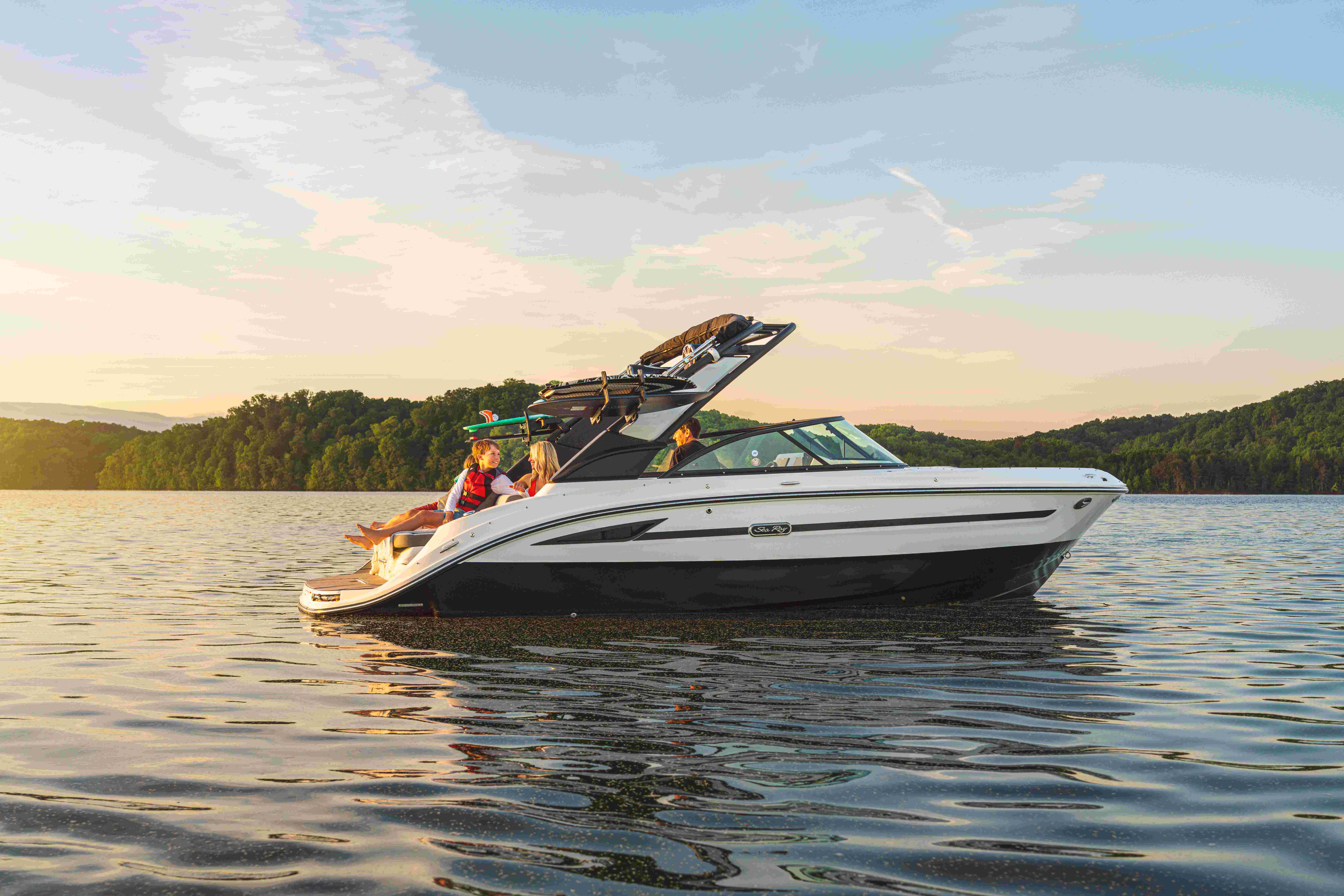 surfen-wakeboarde-sea-ray-230-sdxe