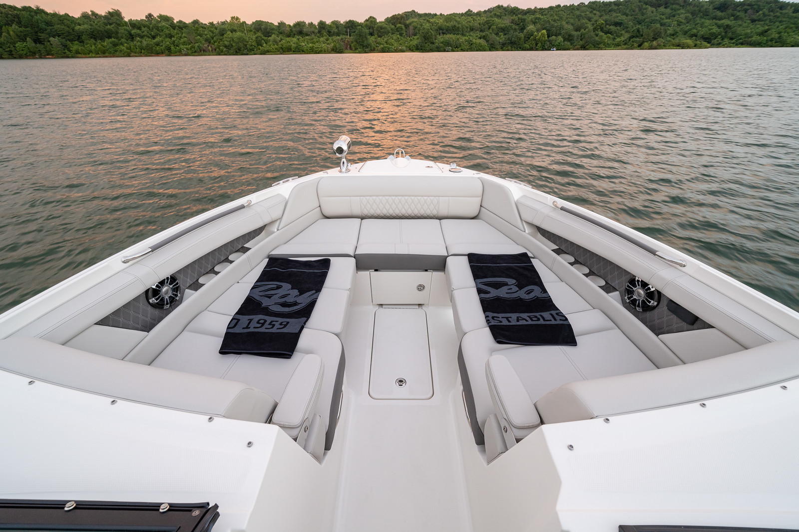 sea-ray-350-slx-sportboot-bowrider