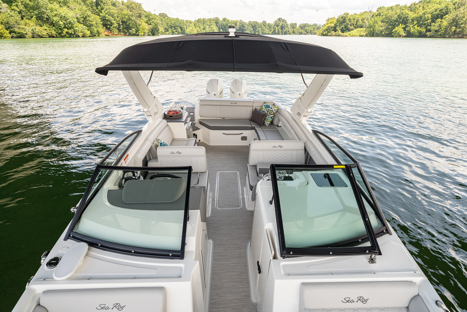 sea-ray-290-sundeck-outboard-boote-gruehn