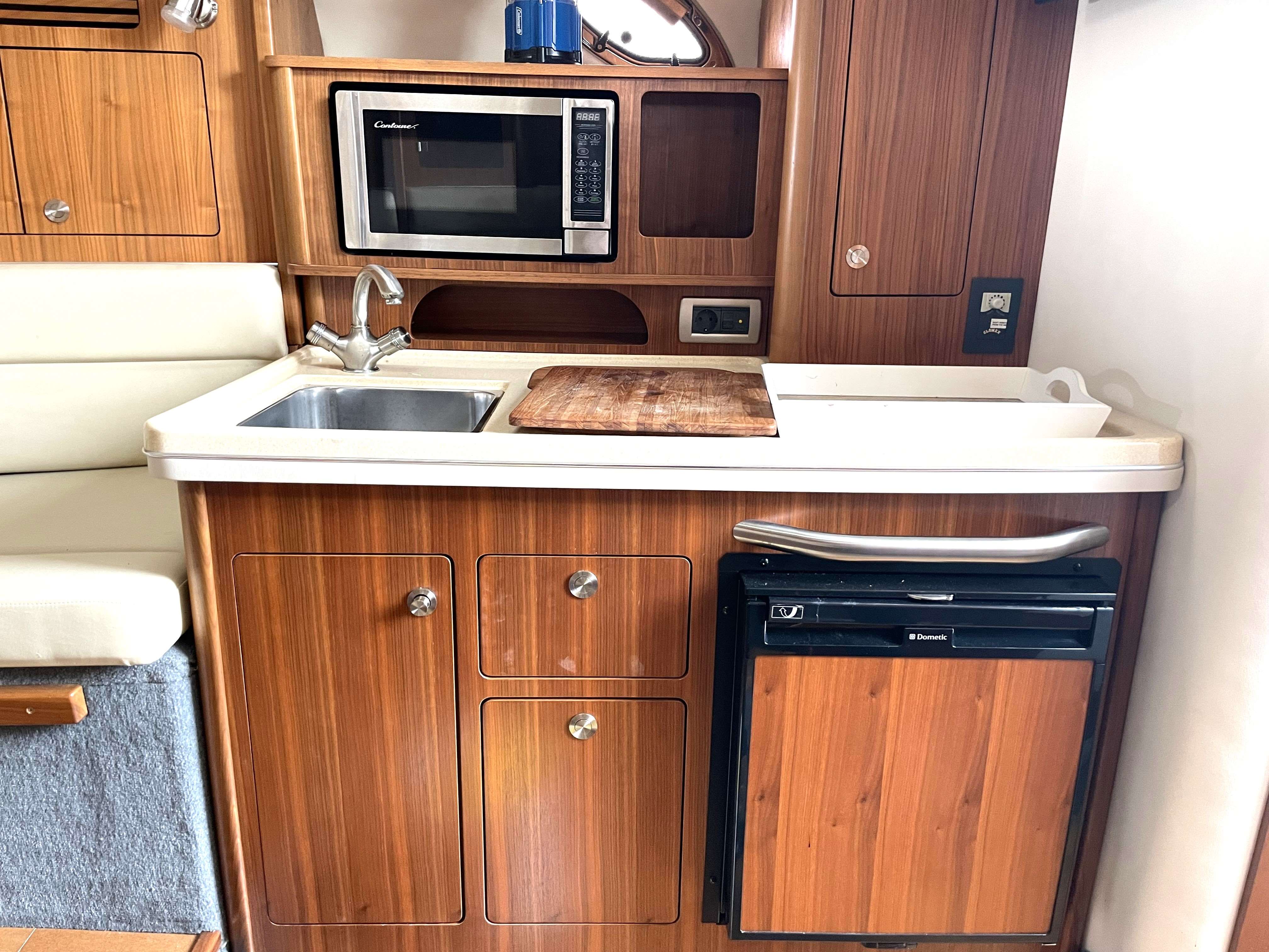 sea-ray-305-sundancer-mit-pantry-und-diesel