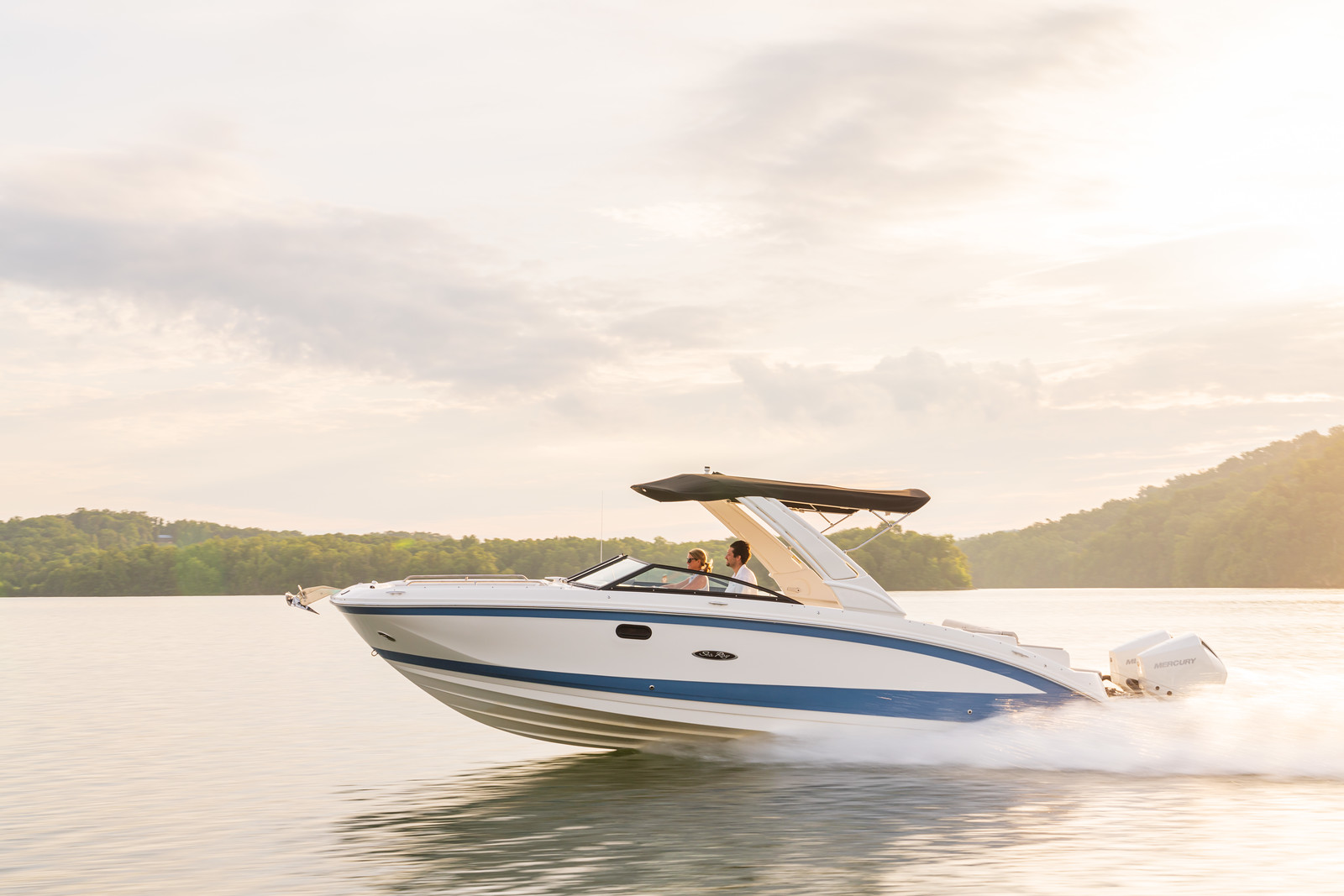 sea-ray-290-sundeck-sportboot-kaufen-boote-gruehn