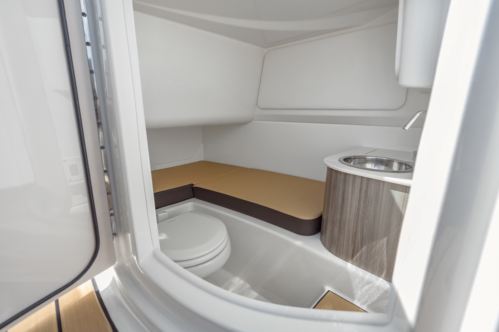 sea-ray-270-2025-sdxe-wc-sple-kabine-dune-koblenz