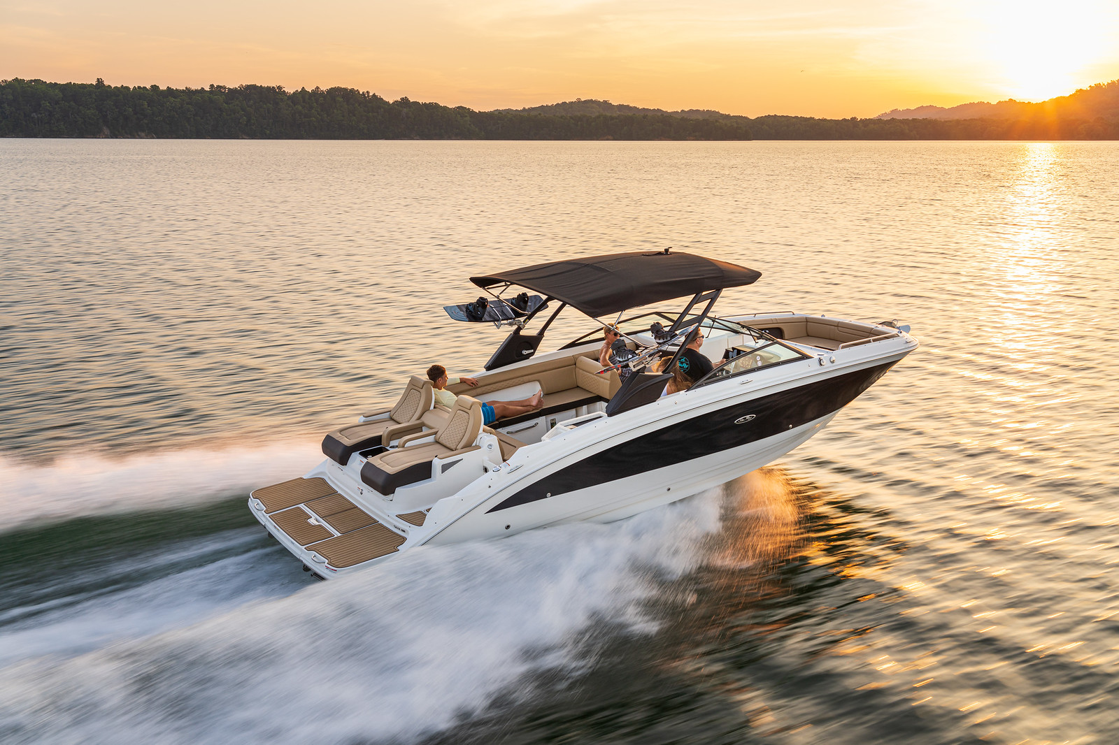 sea-ray-290-sdx-sundeck-sportboot-kaufen
