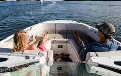 bostonwhaler-motorboot-kaufen-320-vantage