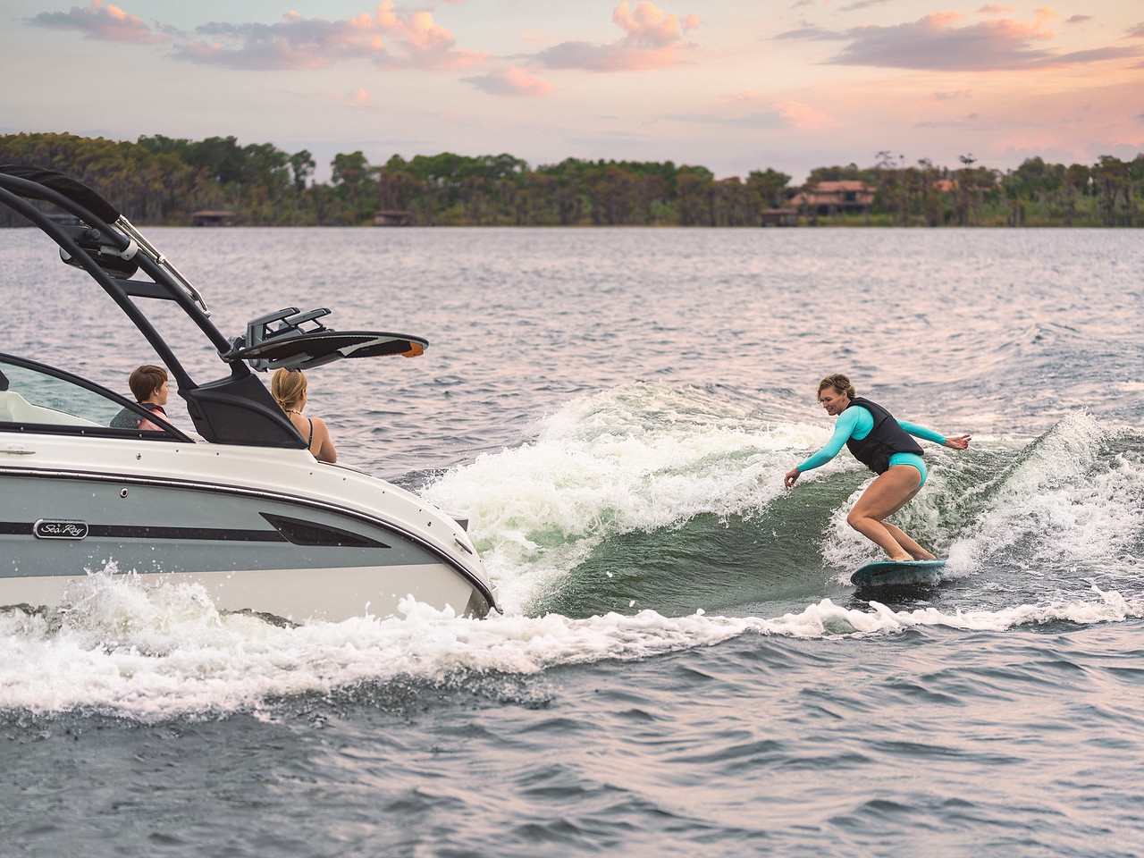 sea-ray-gruehn-sdse-270-koblenz-surf-wakebord-wave-wellen