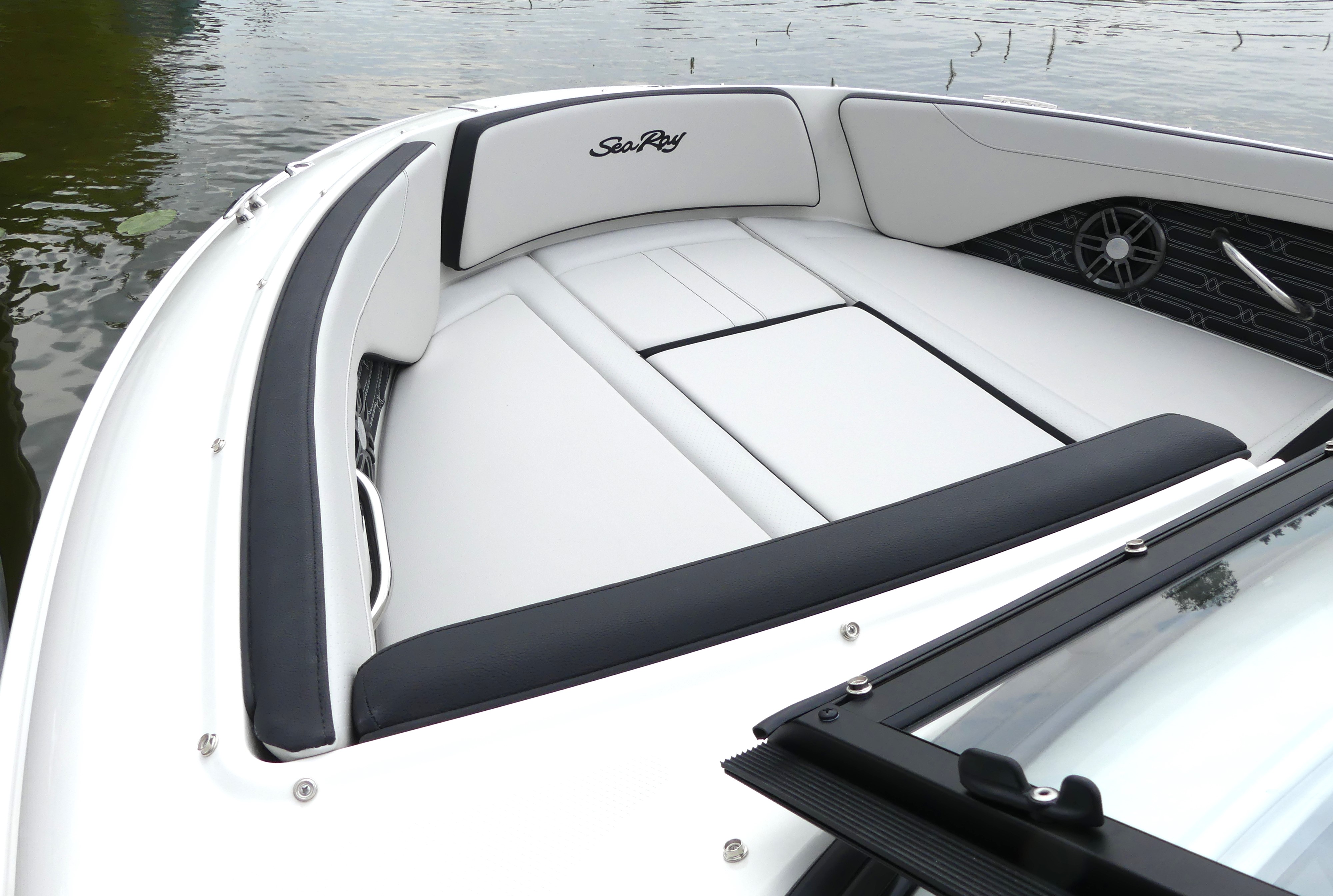 sportboot-sea-ray-190-spxe-koblenz-innenbordmotor