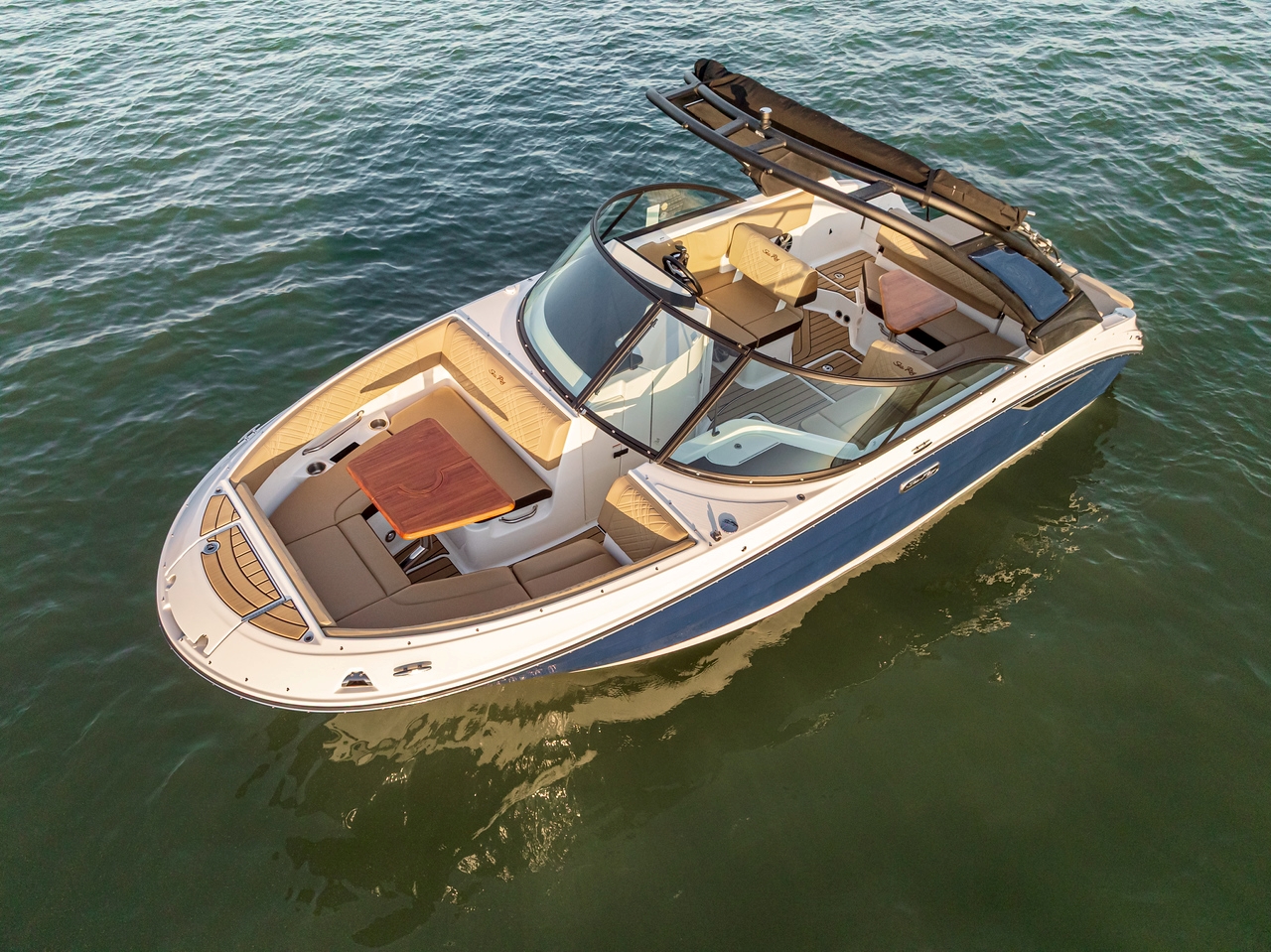sea-ray-230-sdxe-dune-wassersporttower-bowrider-2026-gruehn
