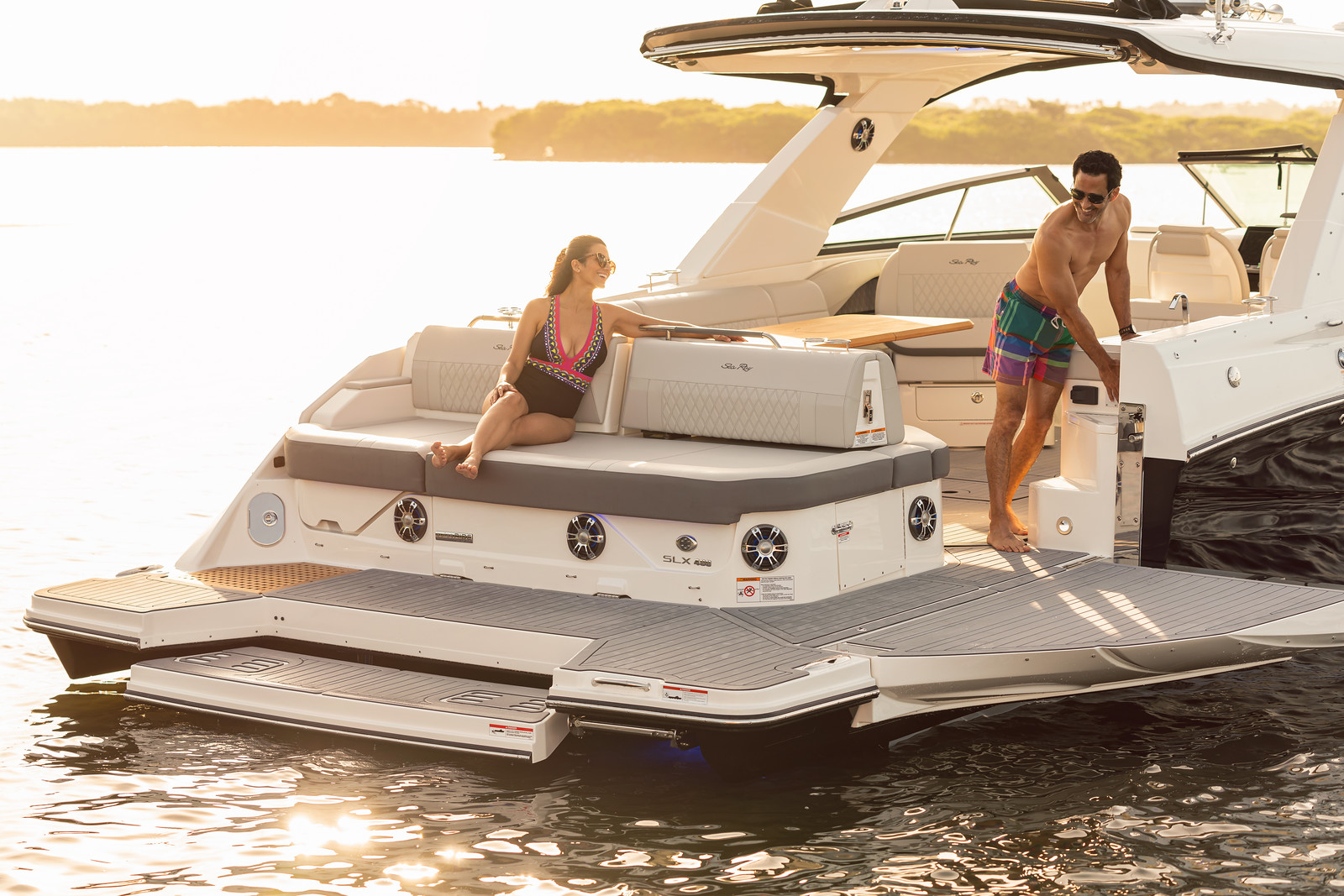 sea-ray-400-slx-badeplattform-motorboot