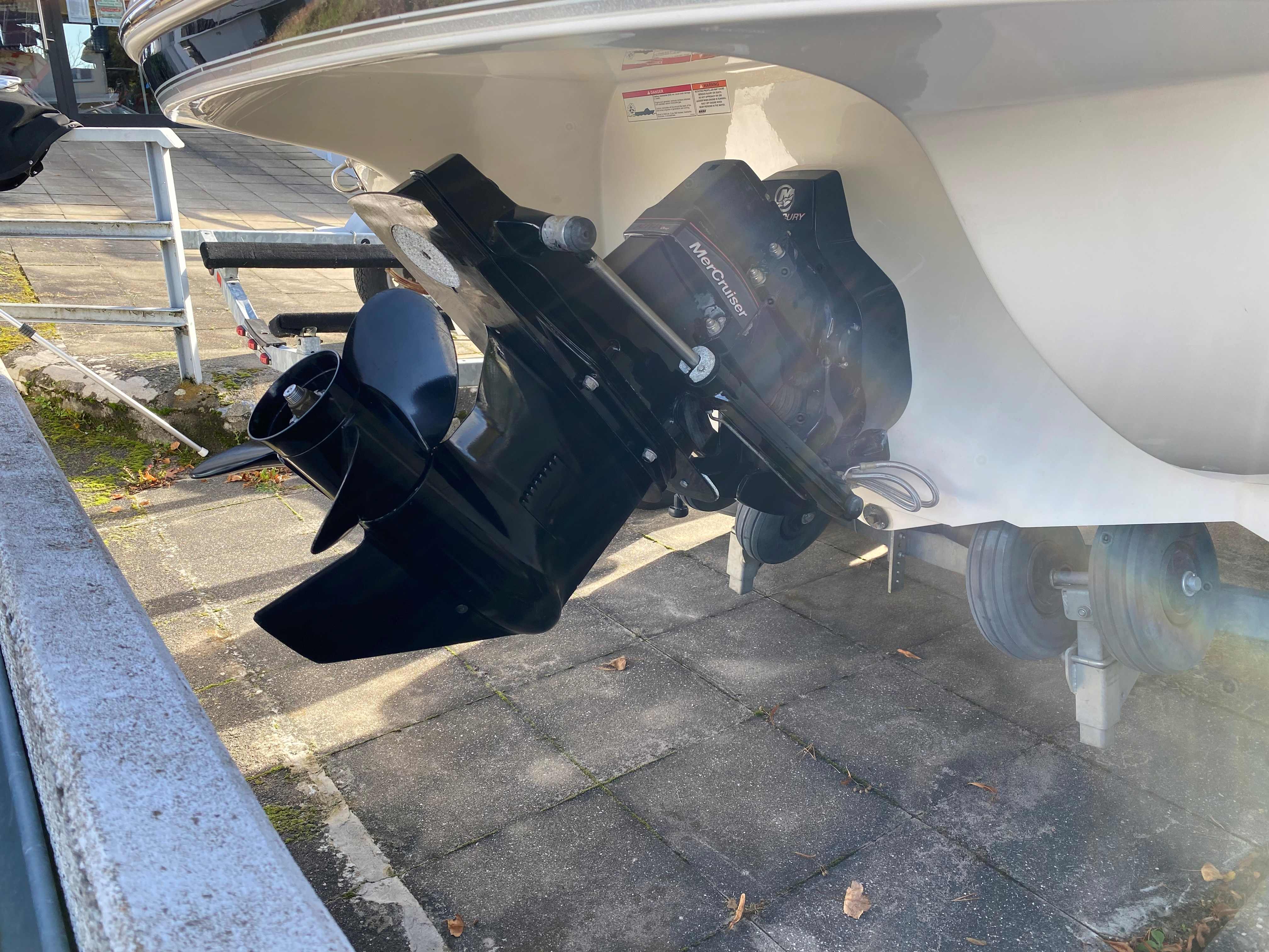 stingray-koblenz-gruehn-mercruiser-z-antrieb-blackmax-propeller