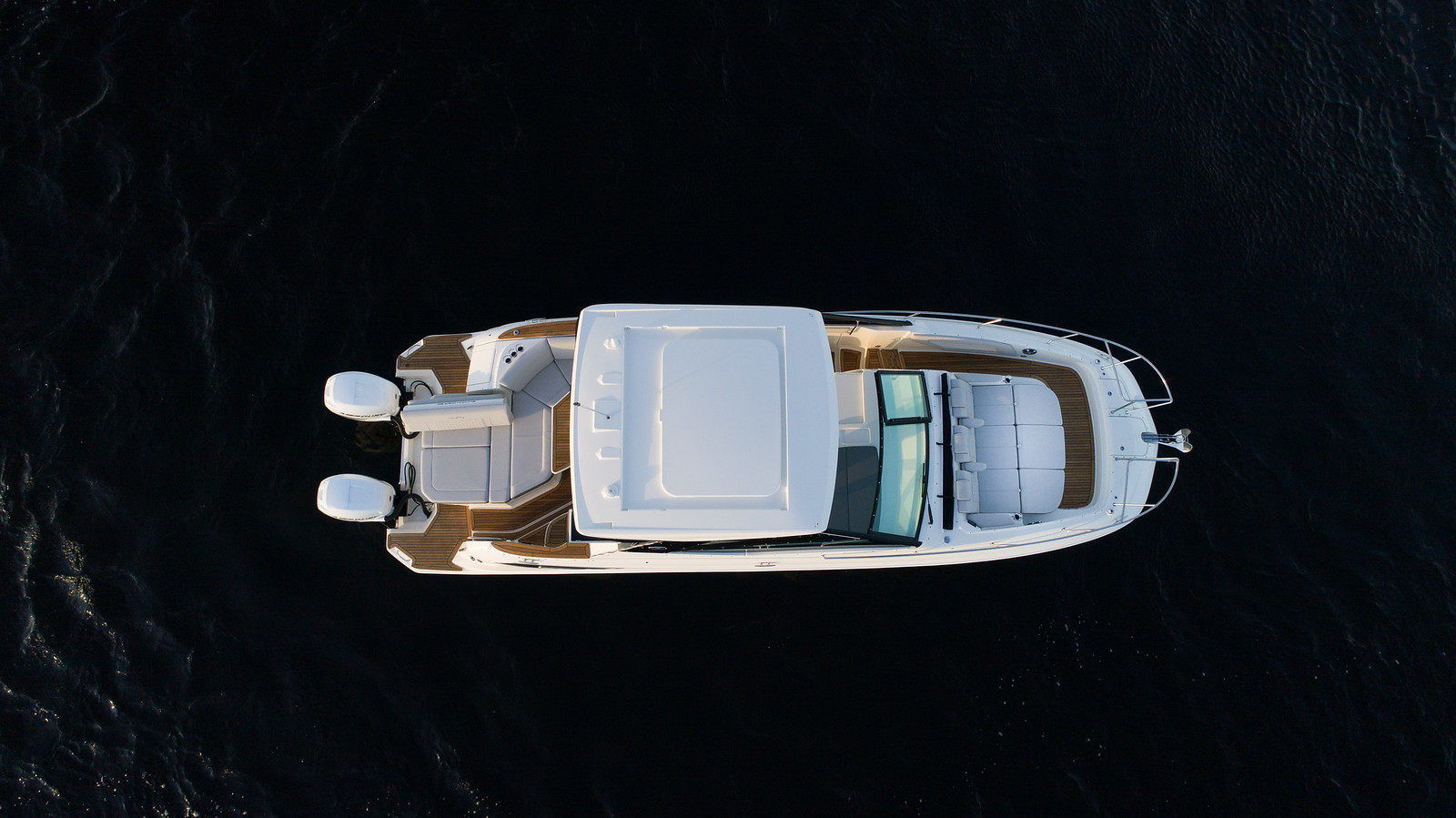 sea-ray-320-sundancer-outborder-kajuetboot-kaufen
