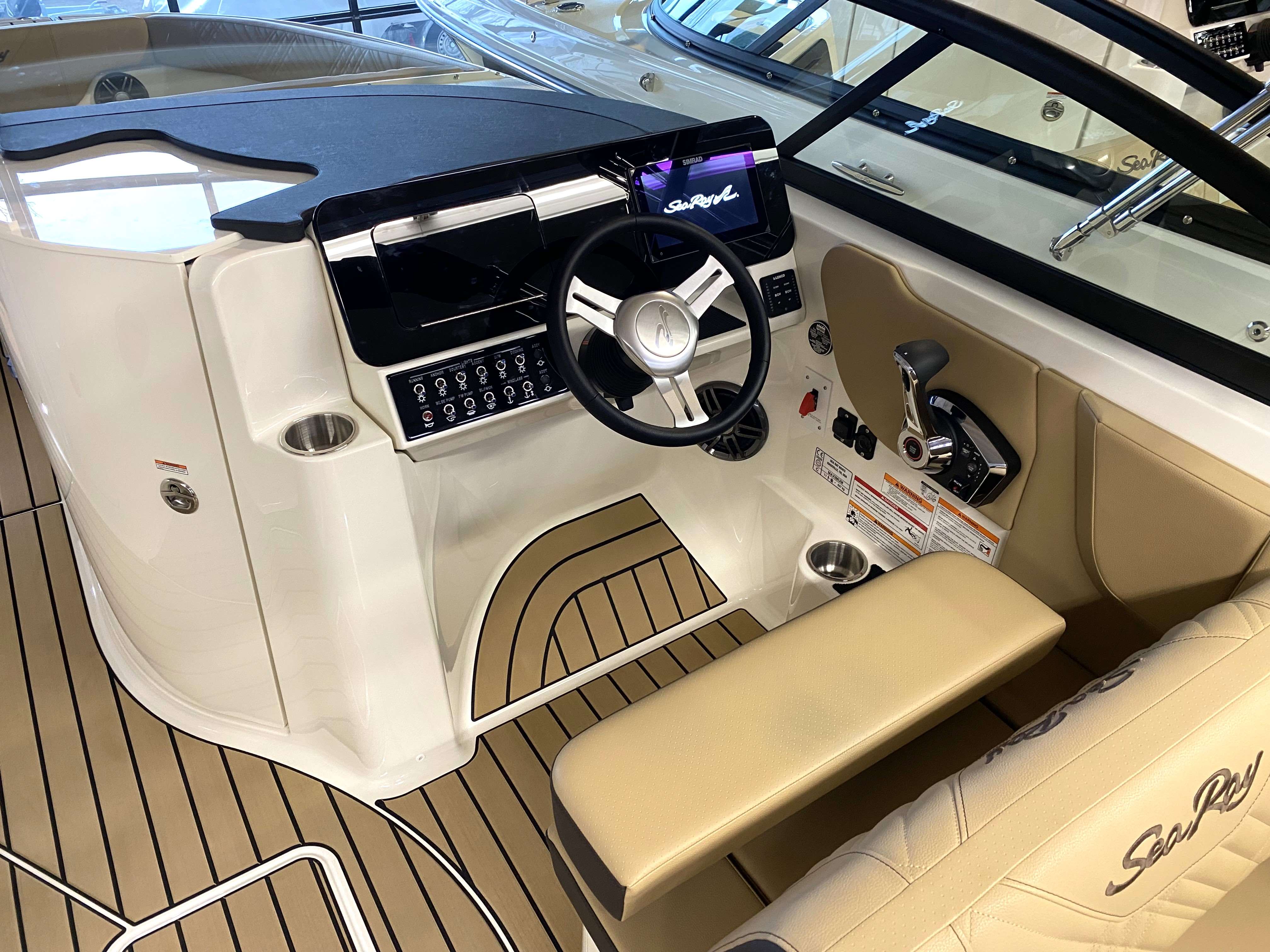 sea-ray-230-simrad-mercury-fusion-230-gruehn-koblenz-braun