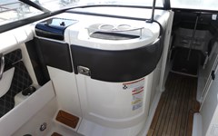 sea-ray-250-slxe-mit-toilettenkabine