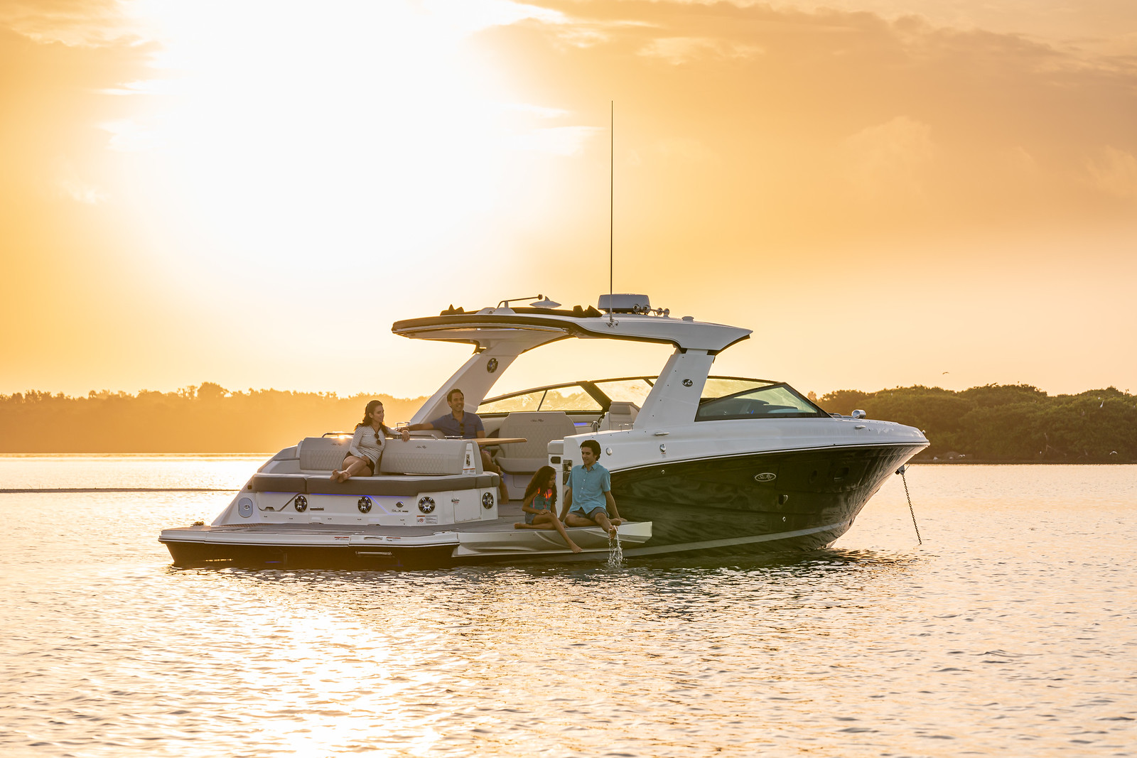 sea-ray-400-slx-sportboot-boote-gruehn-kaufen