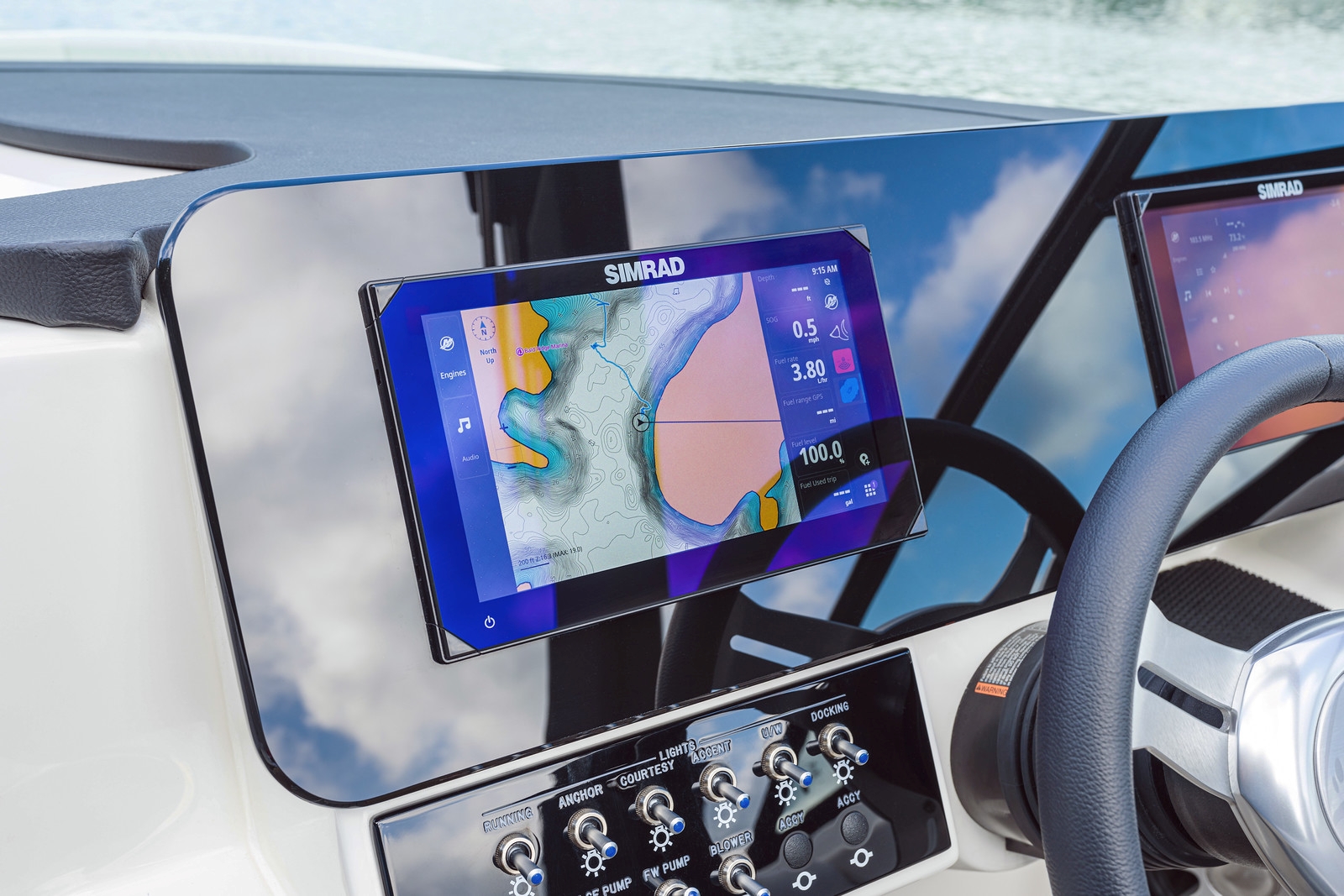 sea-ray-gruehn-simrad-digital-dual-250-2025-neu