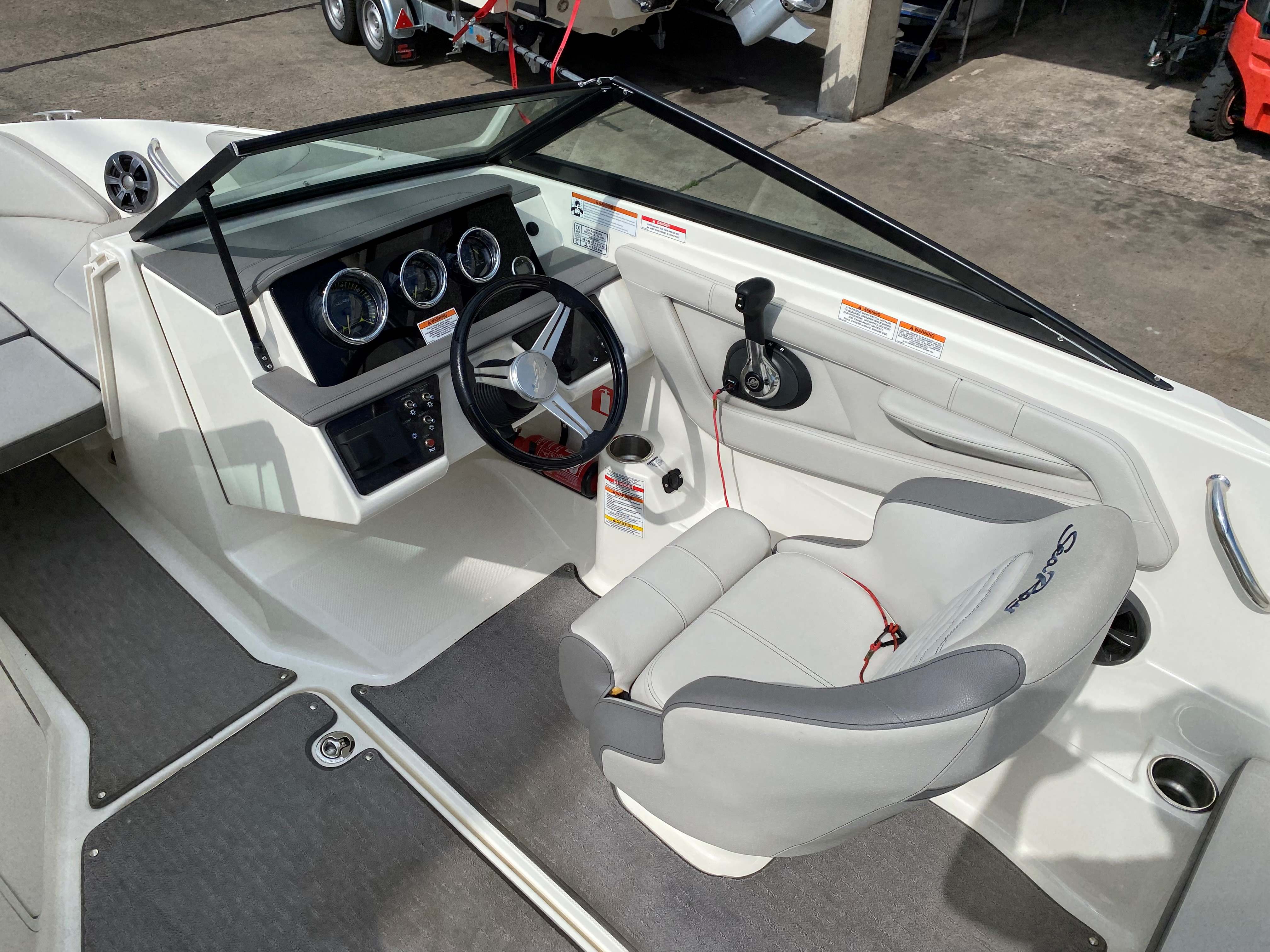 sea-ray-motorboot-sportboot-bowrider-190-spoe-koblenz-gruehn
