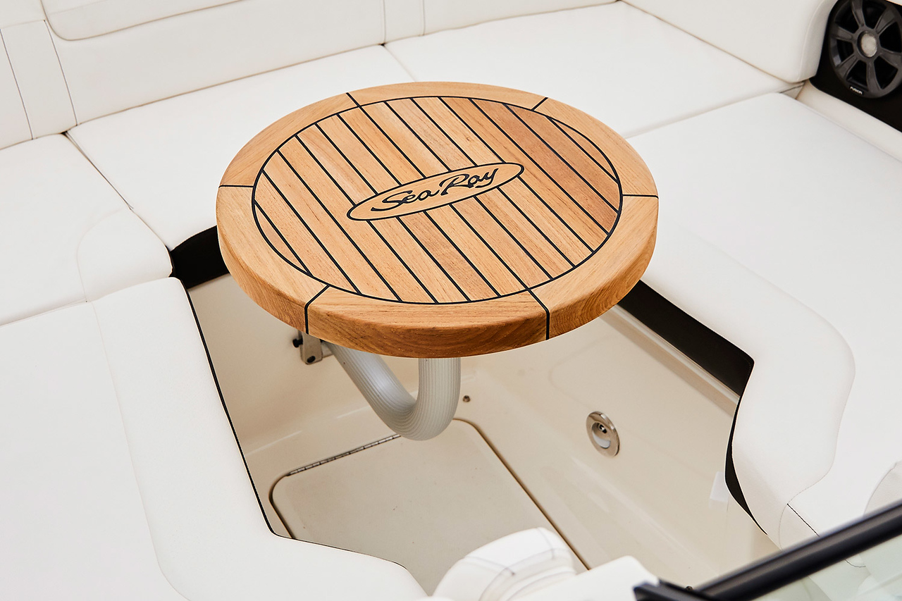 sea-ray-250-slxe-tisch-teak