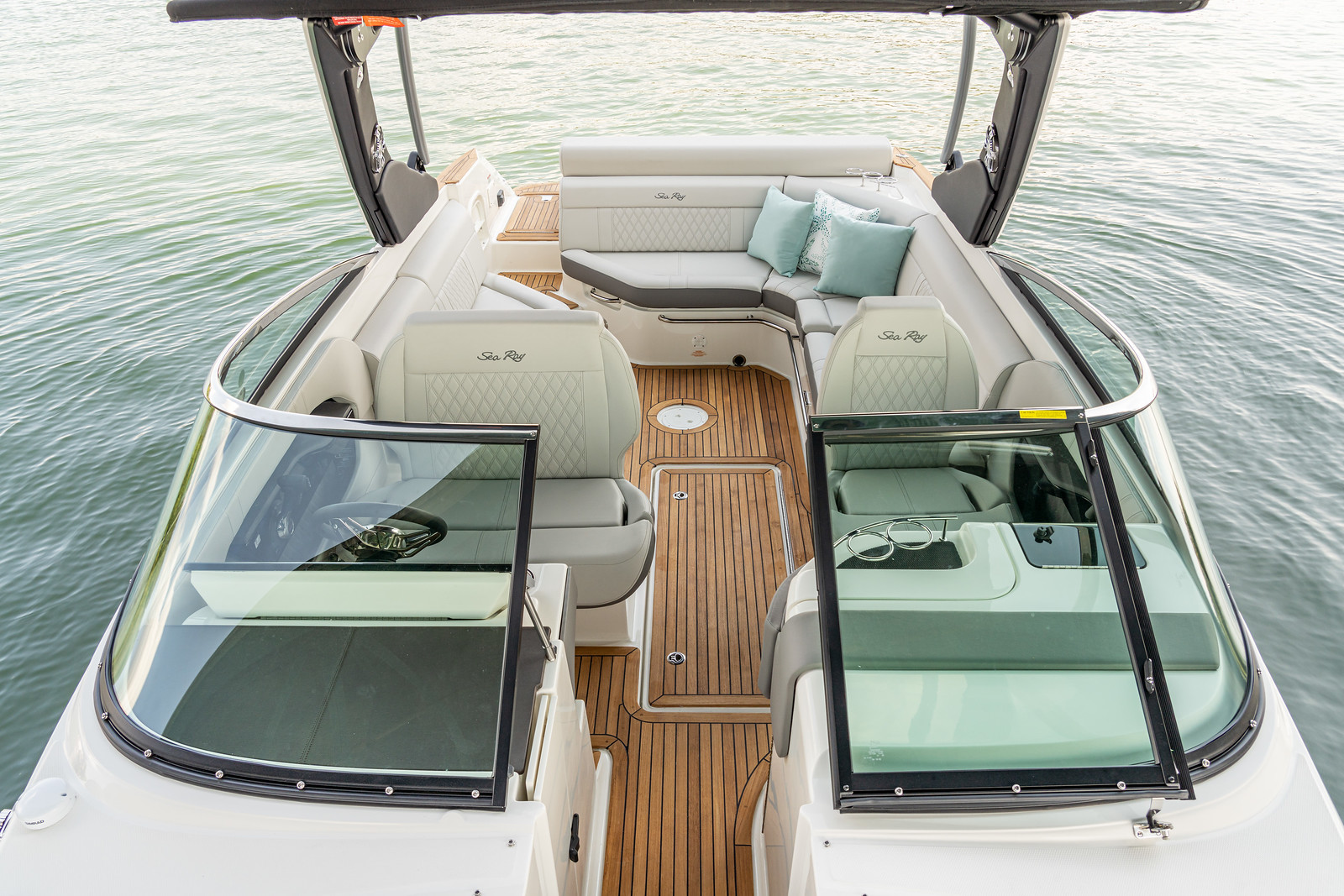 sea-ray-270-slx-boot-gruehn